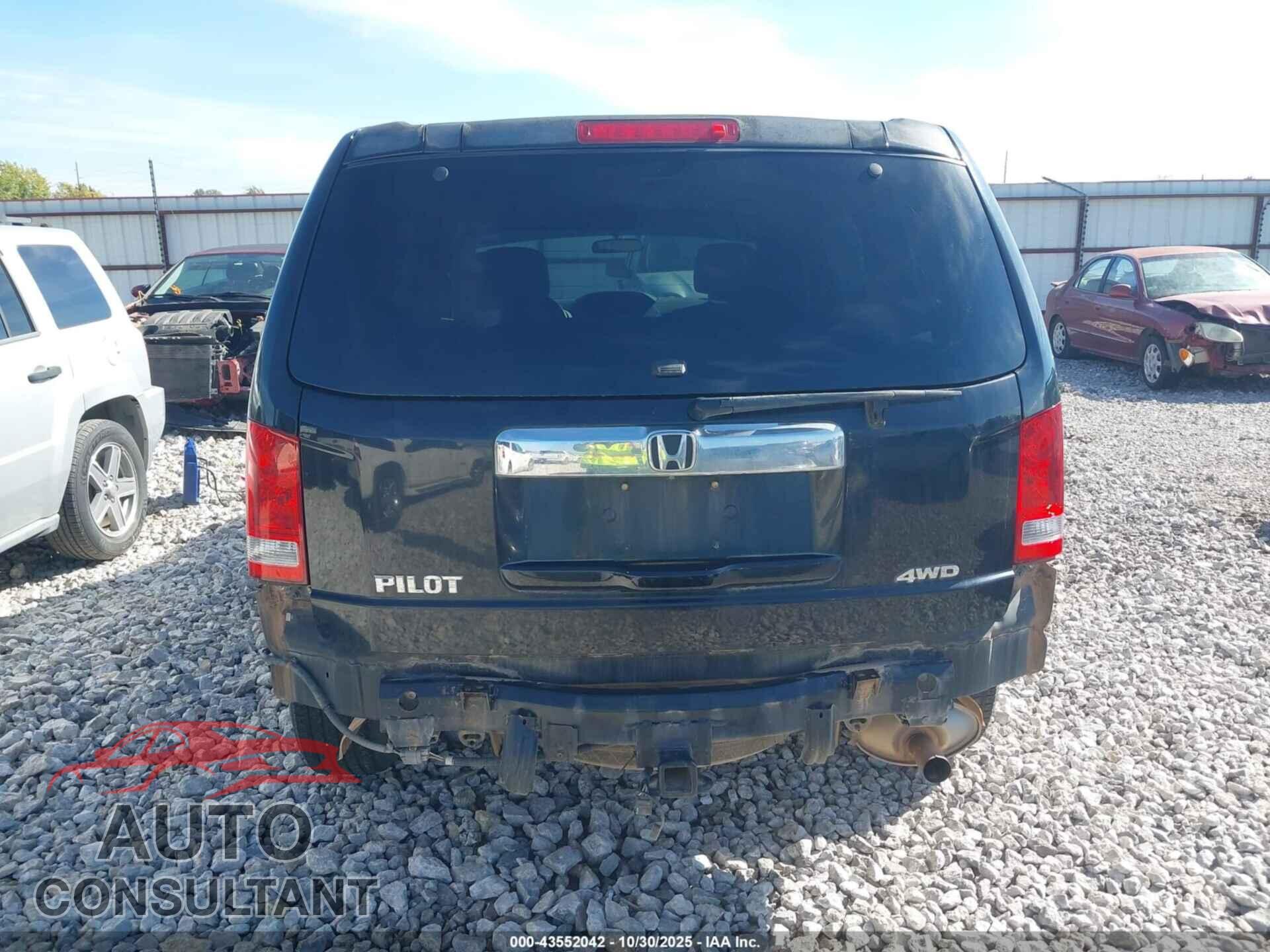 HONDA PILOT 2013 - 5FNYF4H28DB016193