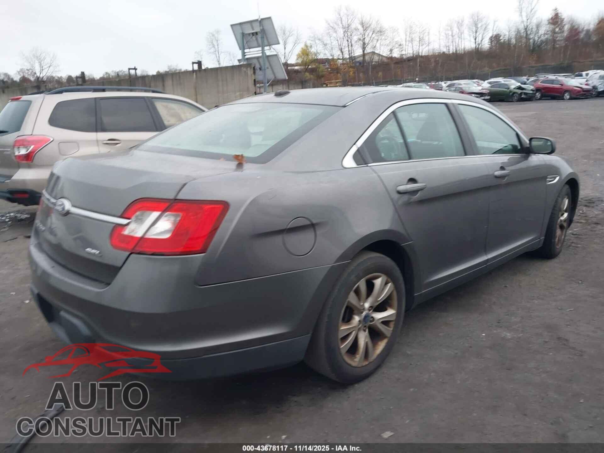 FORD TAURUS 2011 - 1FAHP2EW0BG104009