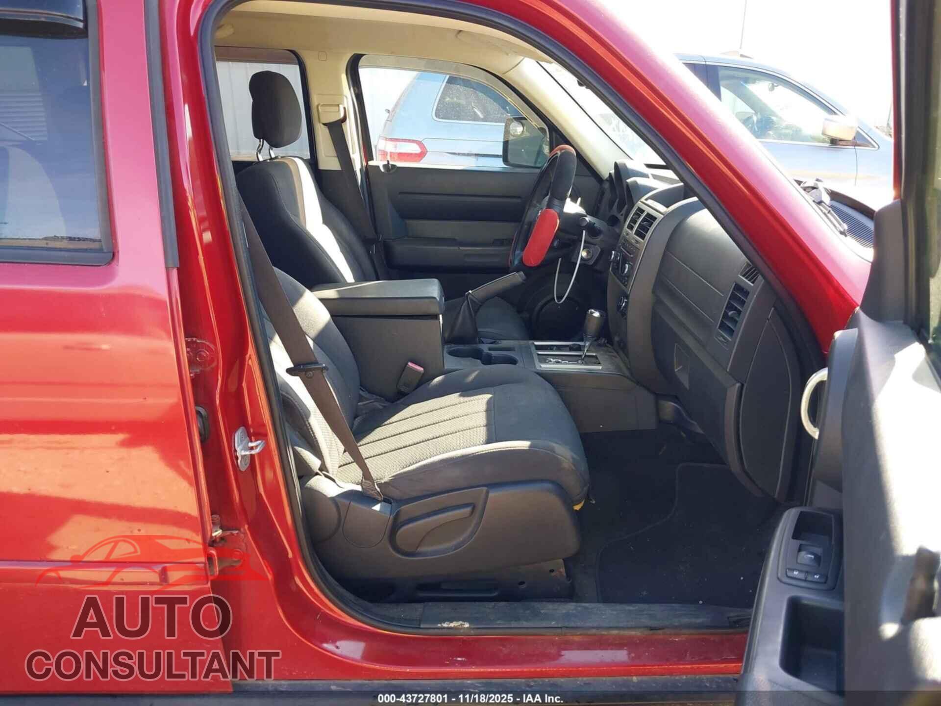 DODGE NITRO 2011 - 1D4PU4GX8BW511603