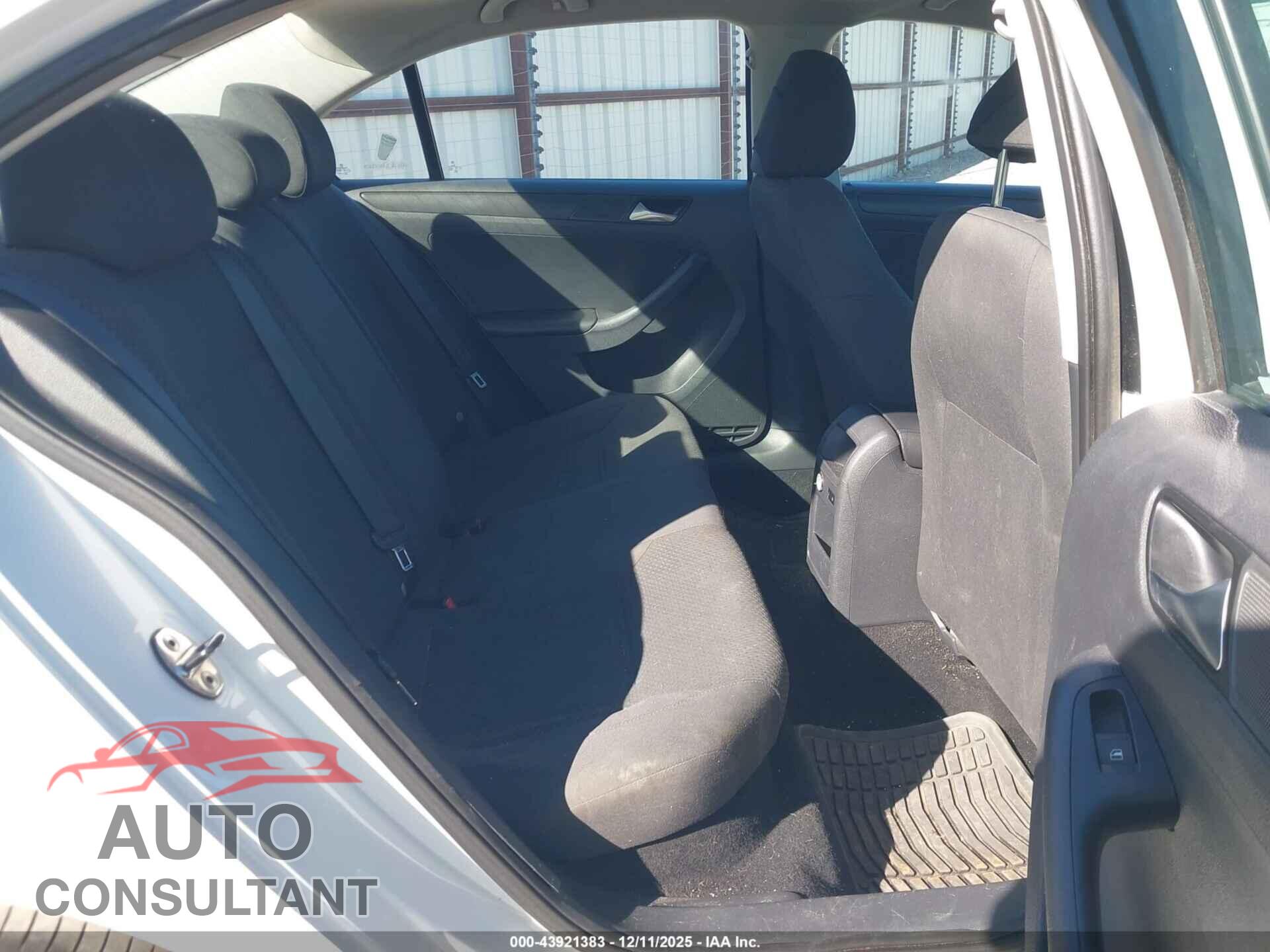 VOLKSWAGEN JETTA 2014 - 3VW2K7AJXEM444751