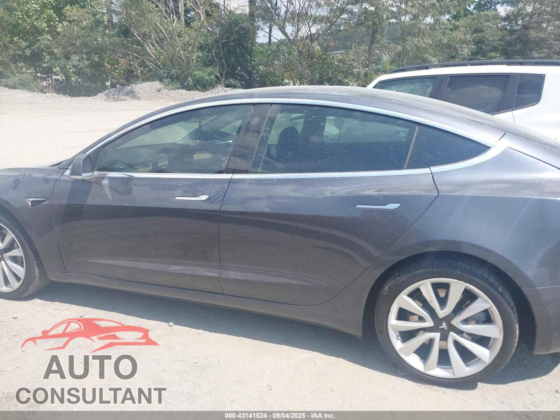 TESLA MODEL 3 2018 - 5YJ3E1EB7JF086795