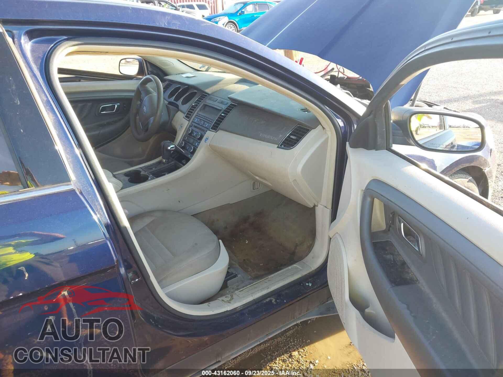 FORD TAURUS 2011 - 1FAHP2DW4BG174663