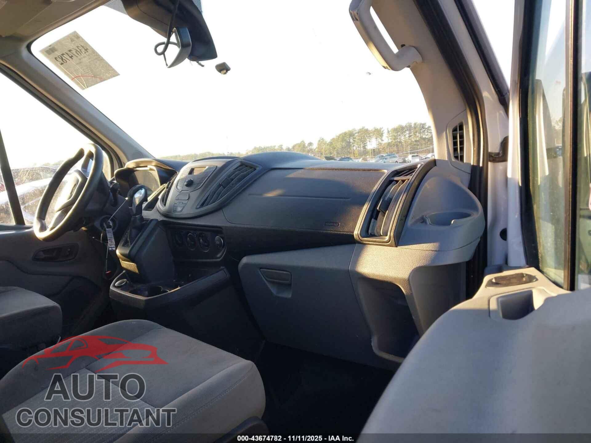 FORD TRANSIT-250 2017 - 1FTYR3XM5HKA73660