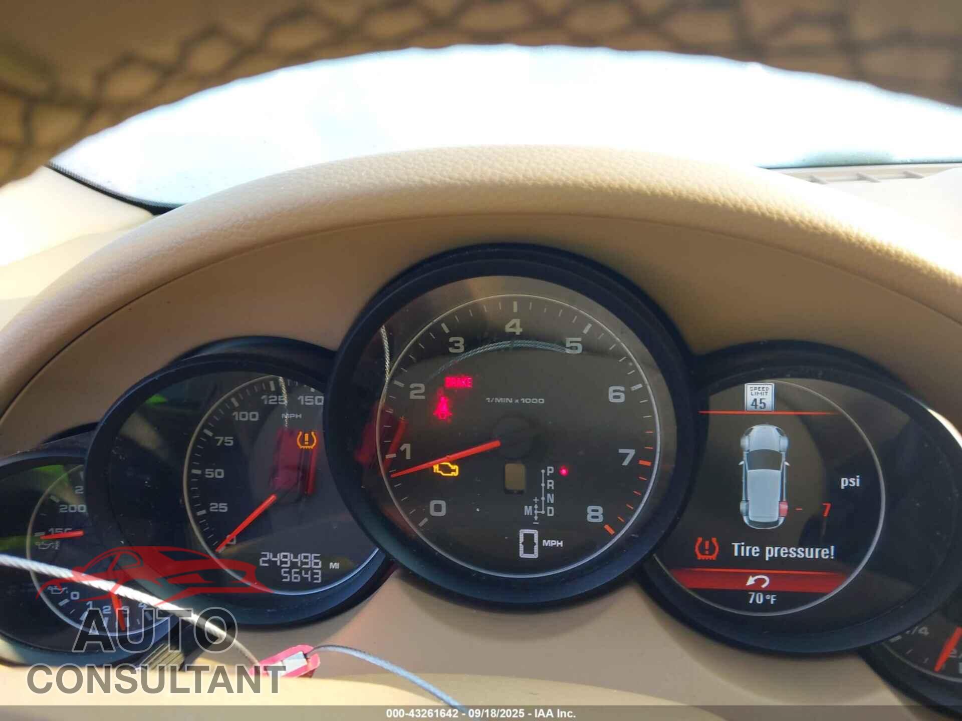 PORSCHE CAYENNE 2012 - WP1AA2A29CLA02859
