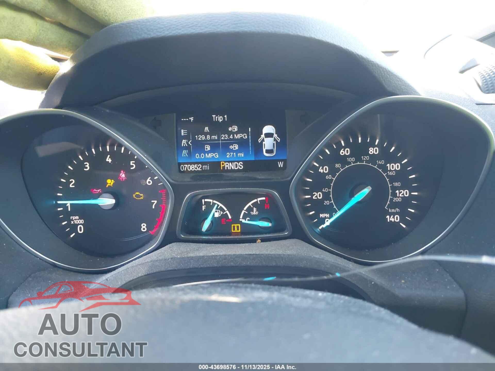 FORD ESCAPE 2017 - 1FMCU0F73HUD74043