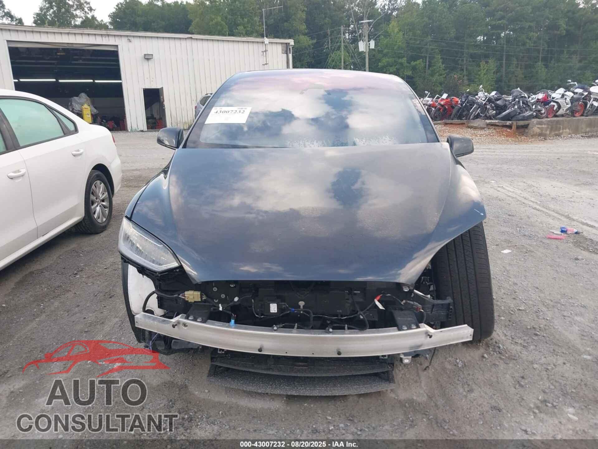 TESLA MODEL X 2024 - 7SAXCDE5XRF453495