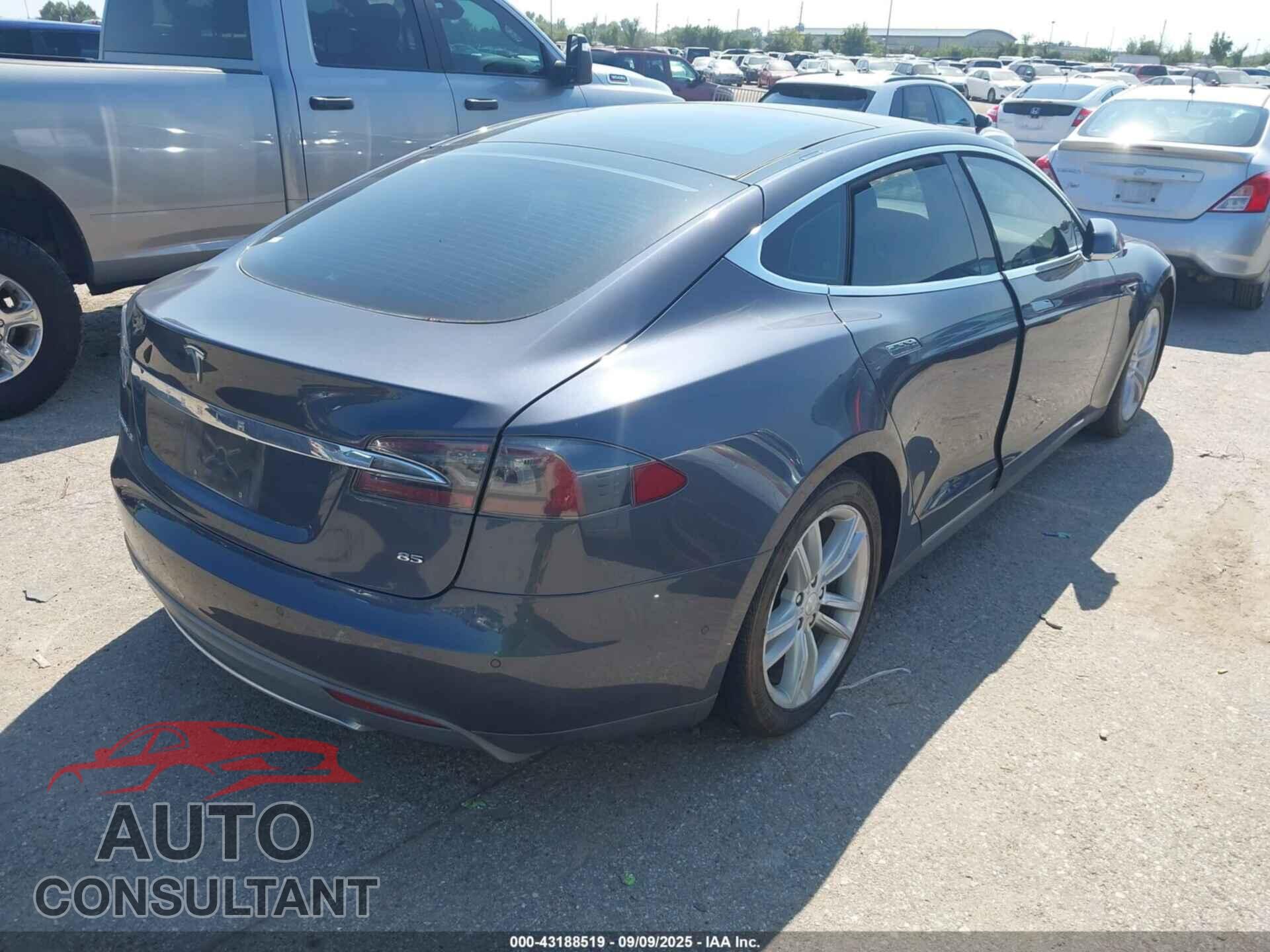 TESLA MODEL S 2014 - 5YJSA1H12EFP56351
