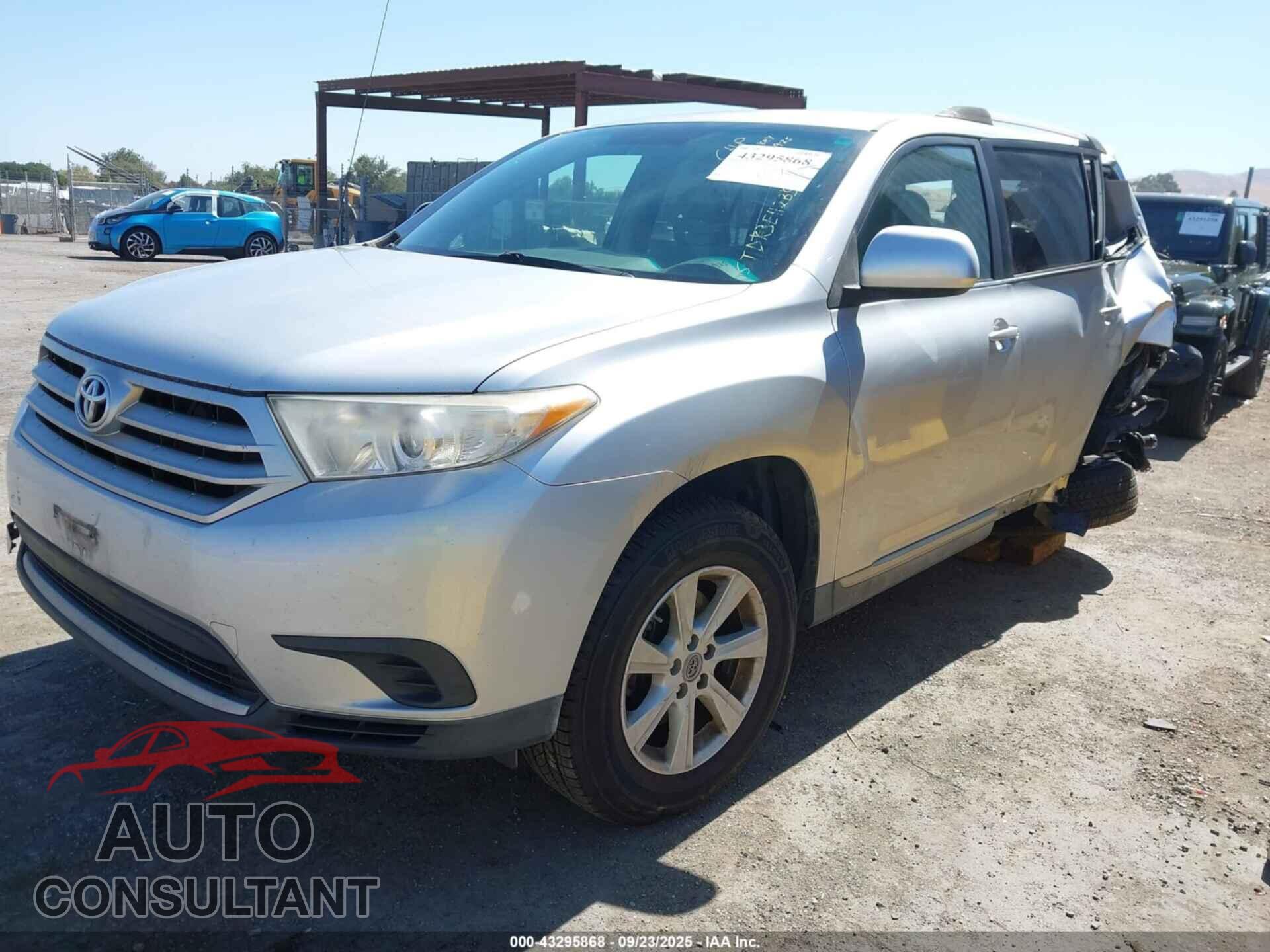 TOYOTA HIGHLANDER 2011 - 5TDZK3EH2BS037357