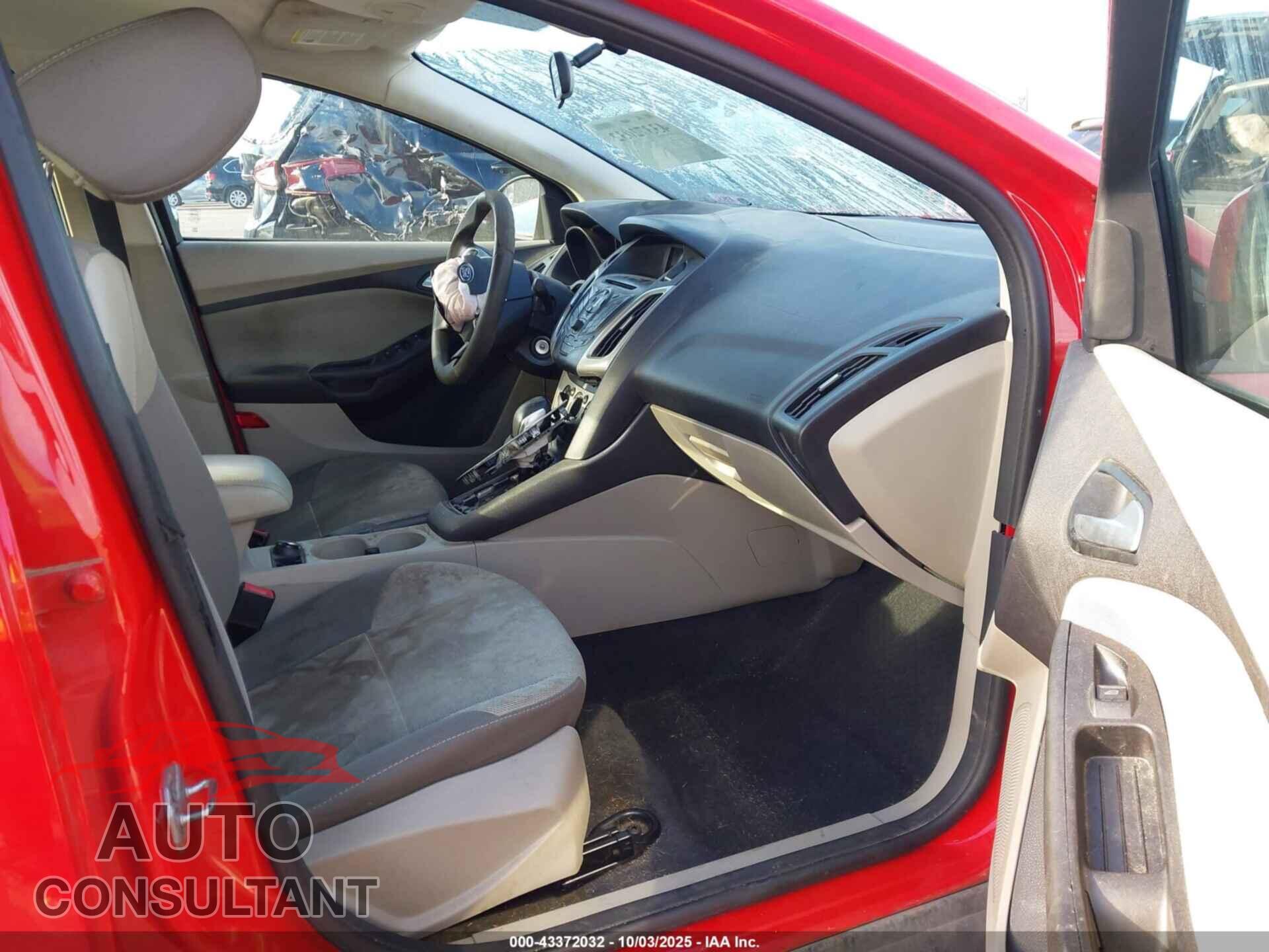 FORD FOCUS 2014 - 1FADP3F20EL104880