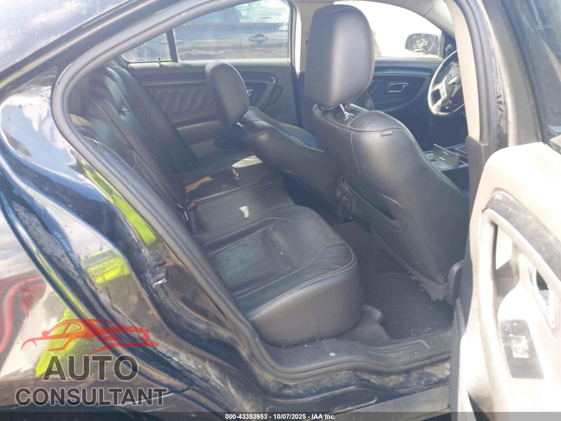 FORD TAURUS 2011 - 1FAKP2FWXBG120510
