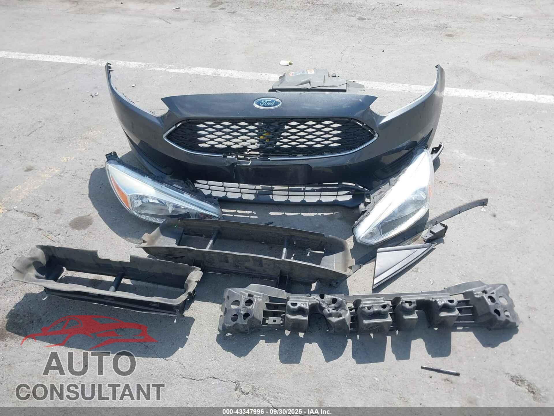 FORD FOCUS 2016 - 1FADP3E28GL384343