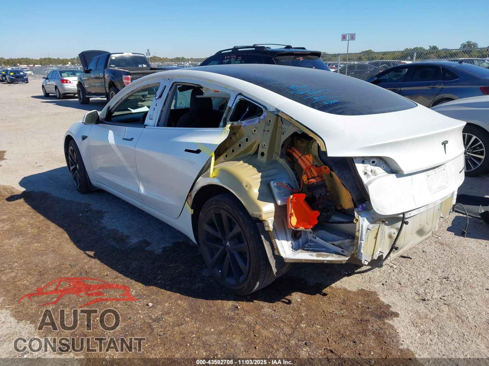 TESLA MODEL 3 2019 - 5YJ3E1EB8KF199611