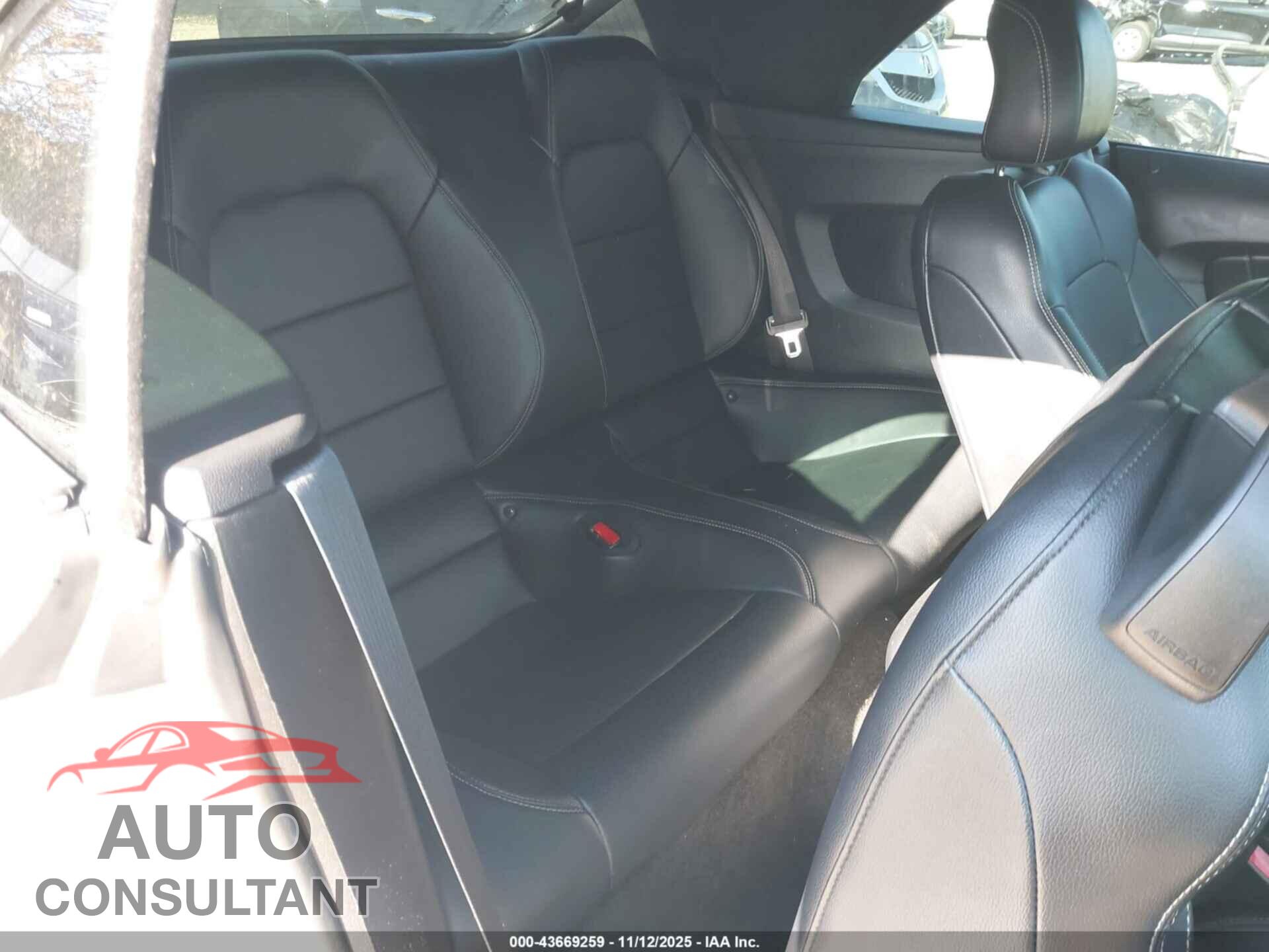 FORD MUSTANG 2015 - 1FATP8UH1F5377560