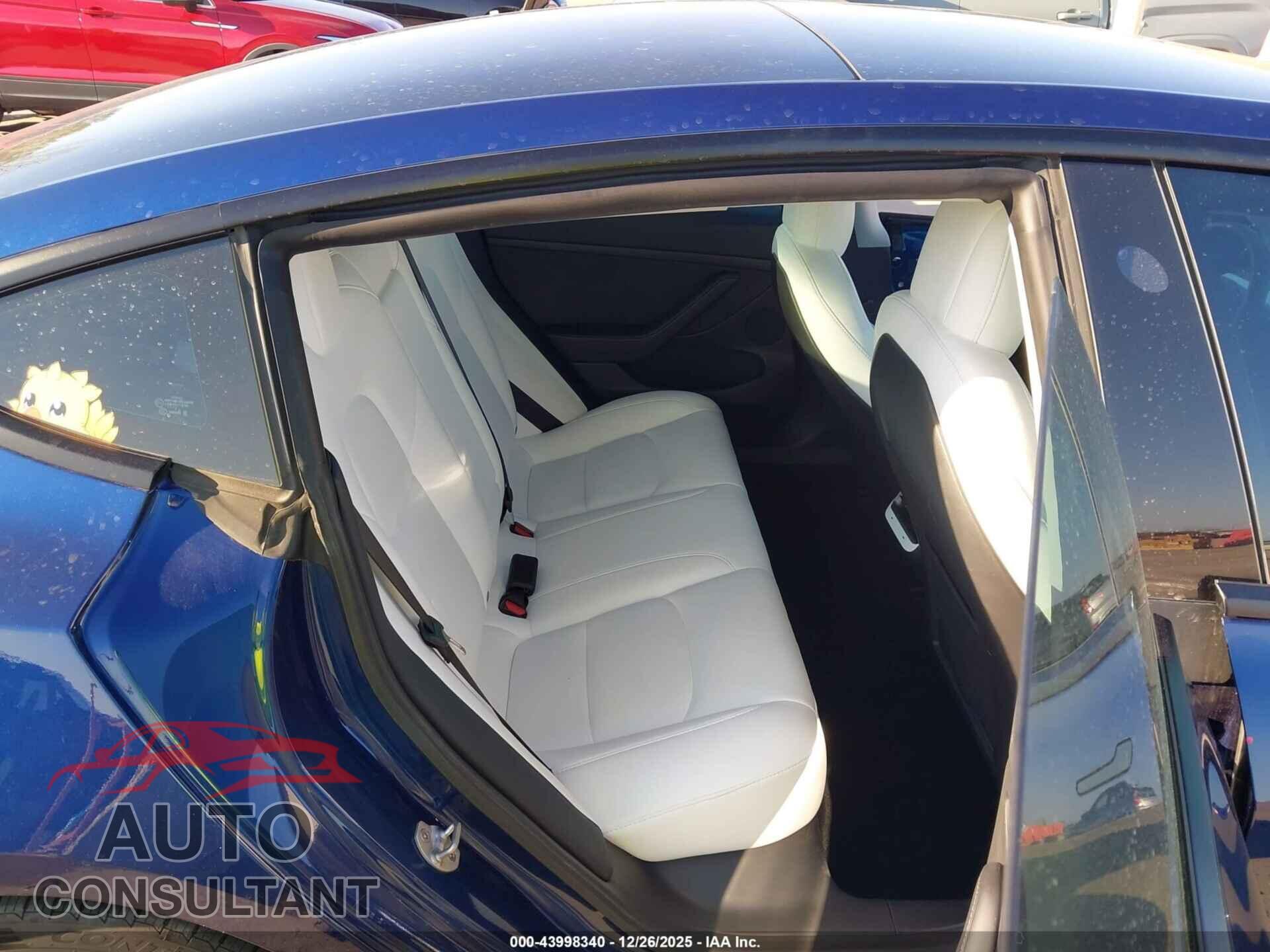 TESLA MODEL 3 2021 - 5YJ3E1EB0MF975426