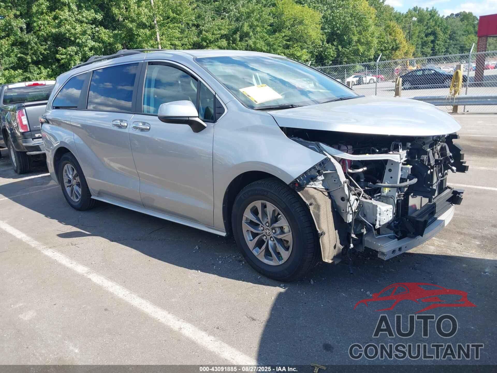 TOYOTA SIENNA 2023 - 5TDYRKECXPS175807