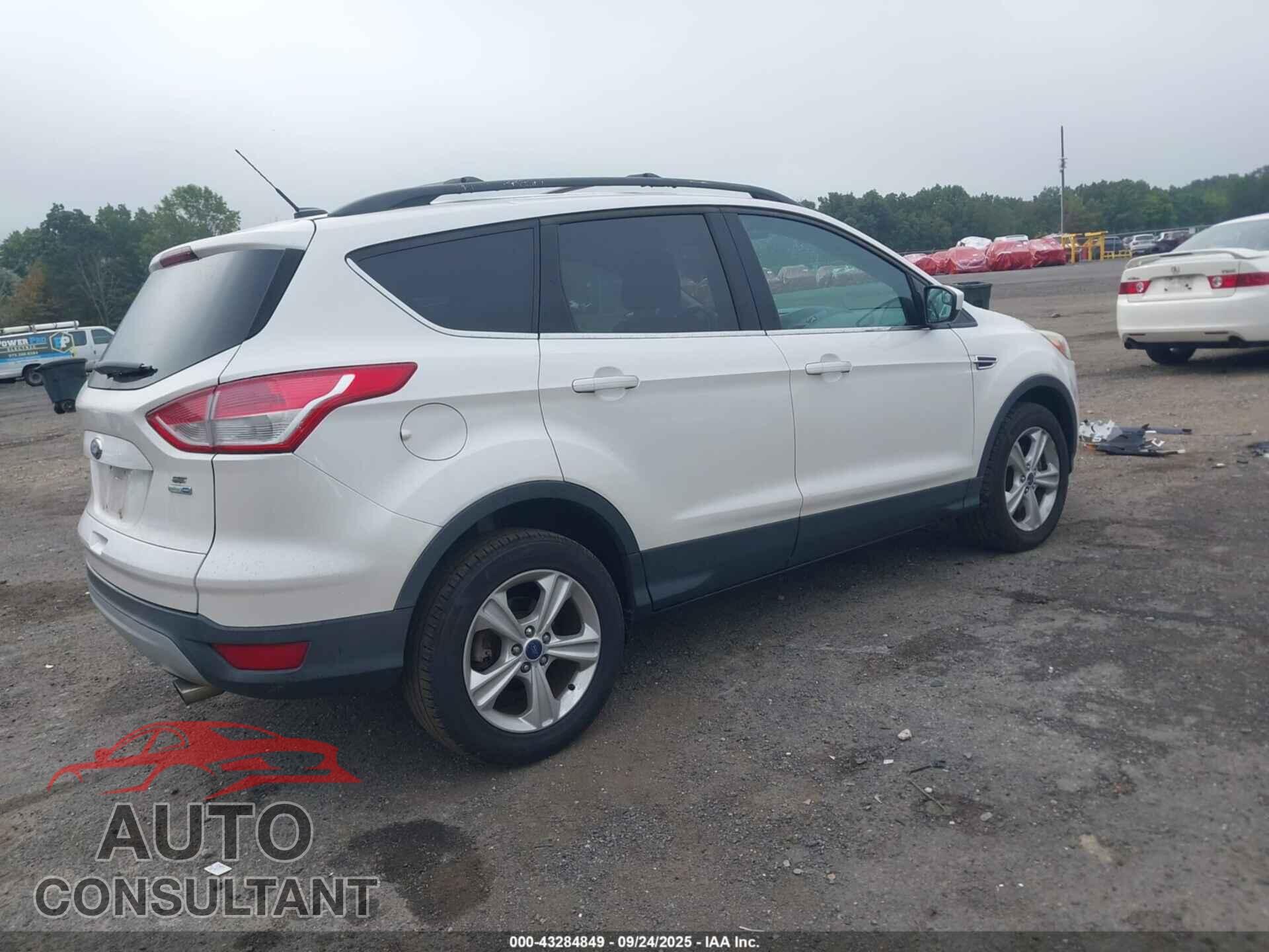 FORD ESCAPE 2013 - 1FMCU9GX7DUD82627