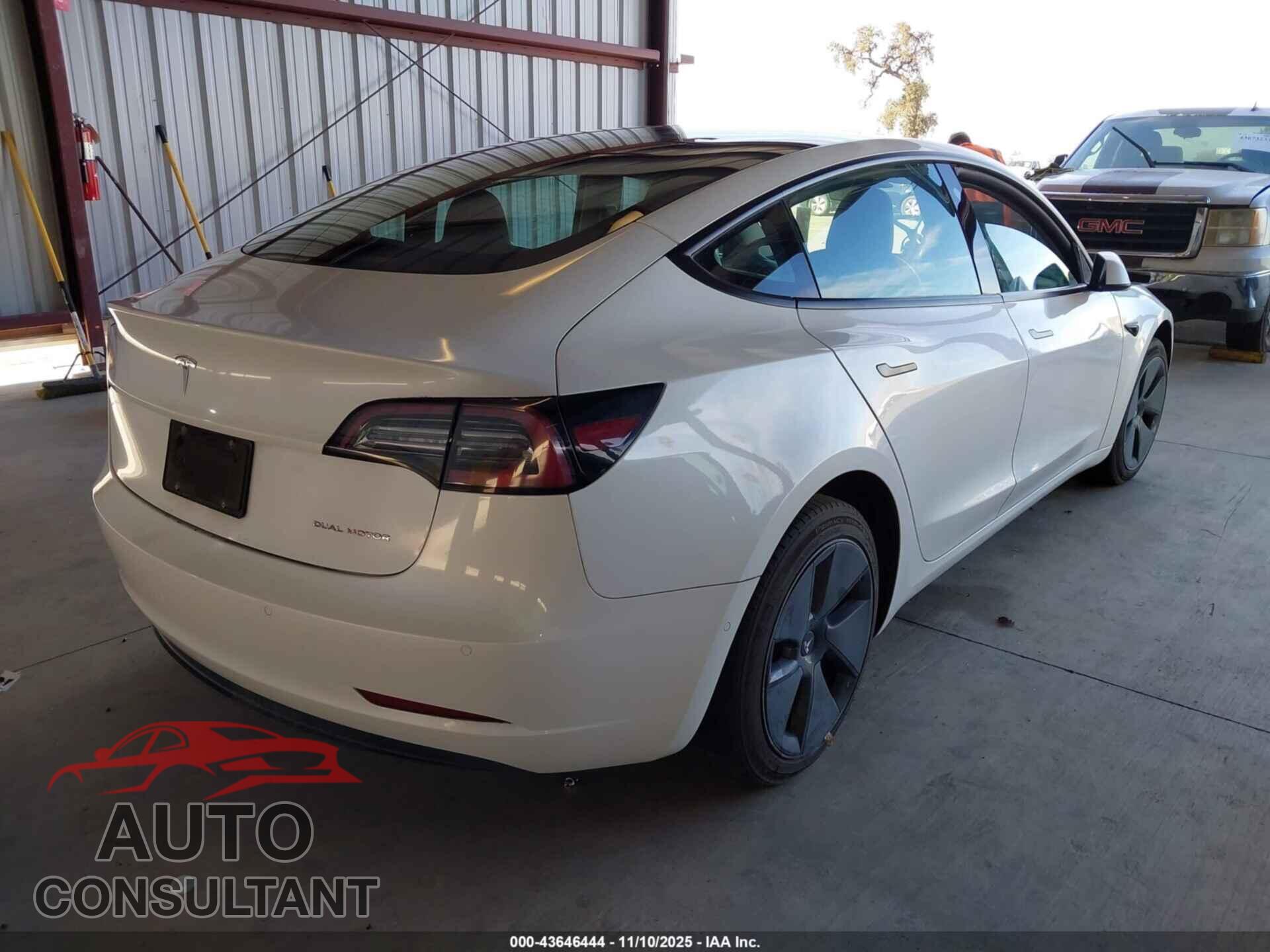 TESLA MODEL 3 2022 - 5YJ3E1EB2NF136170