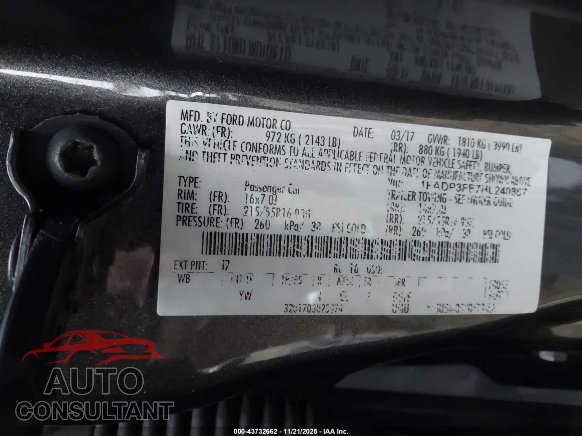 FORD FOCUS 2017 - 1FADP3FE7HL240857