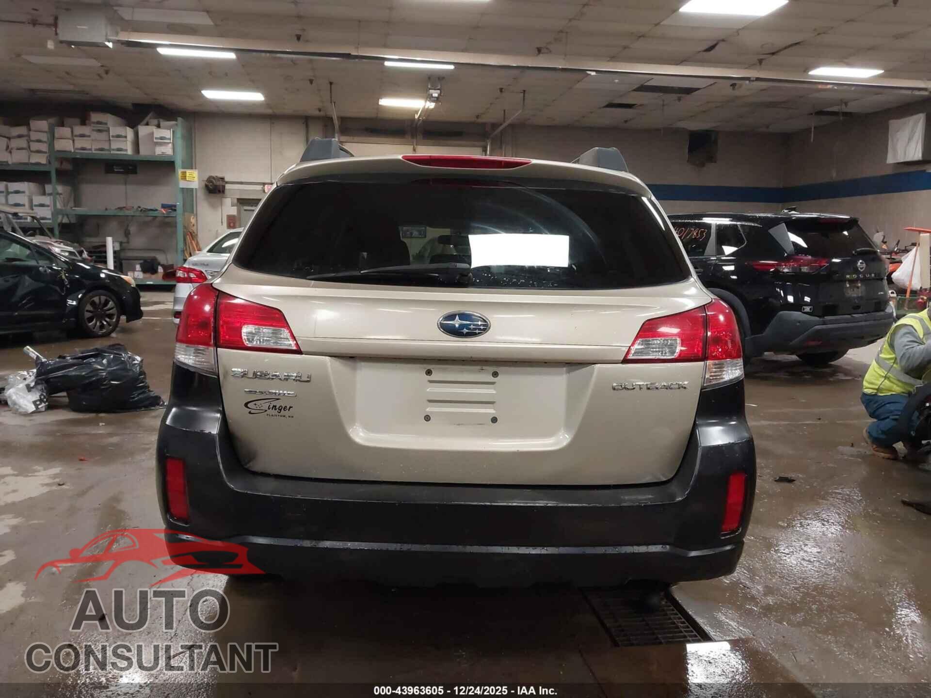 SUBARU OUTBACK 2010 - 4S4BRBCC2A3370460