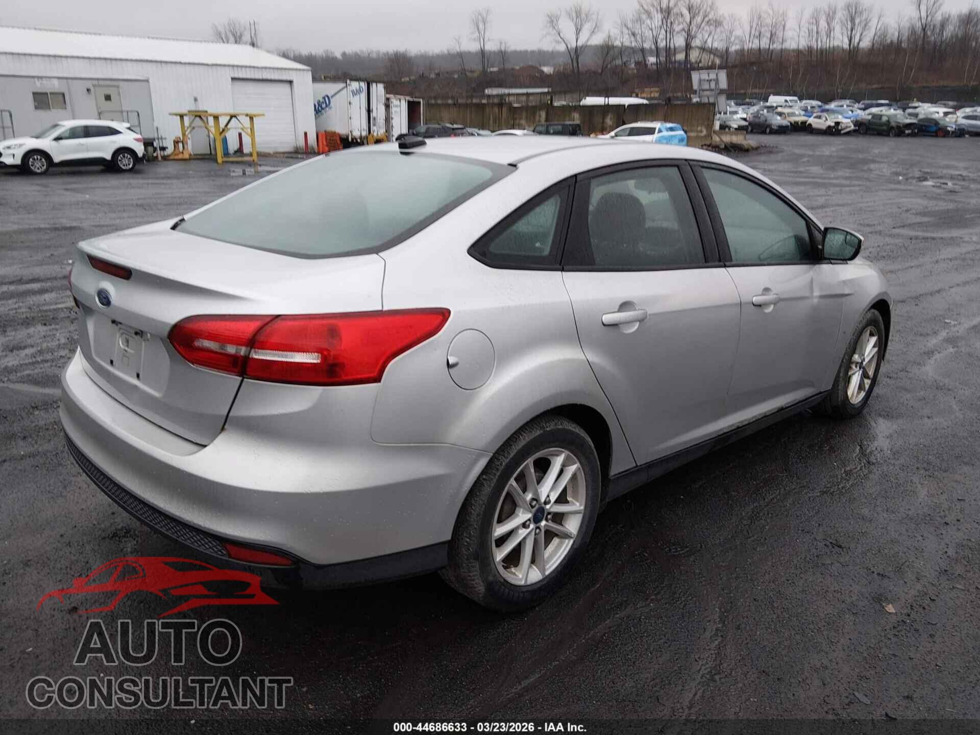FORD FOCUS 2015 - 1FADP3F2XFL202977