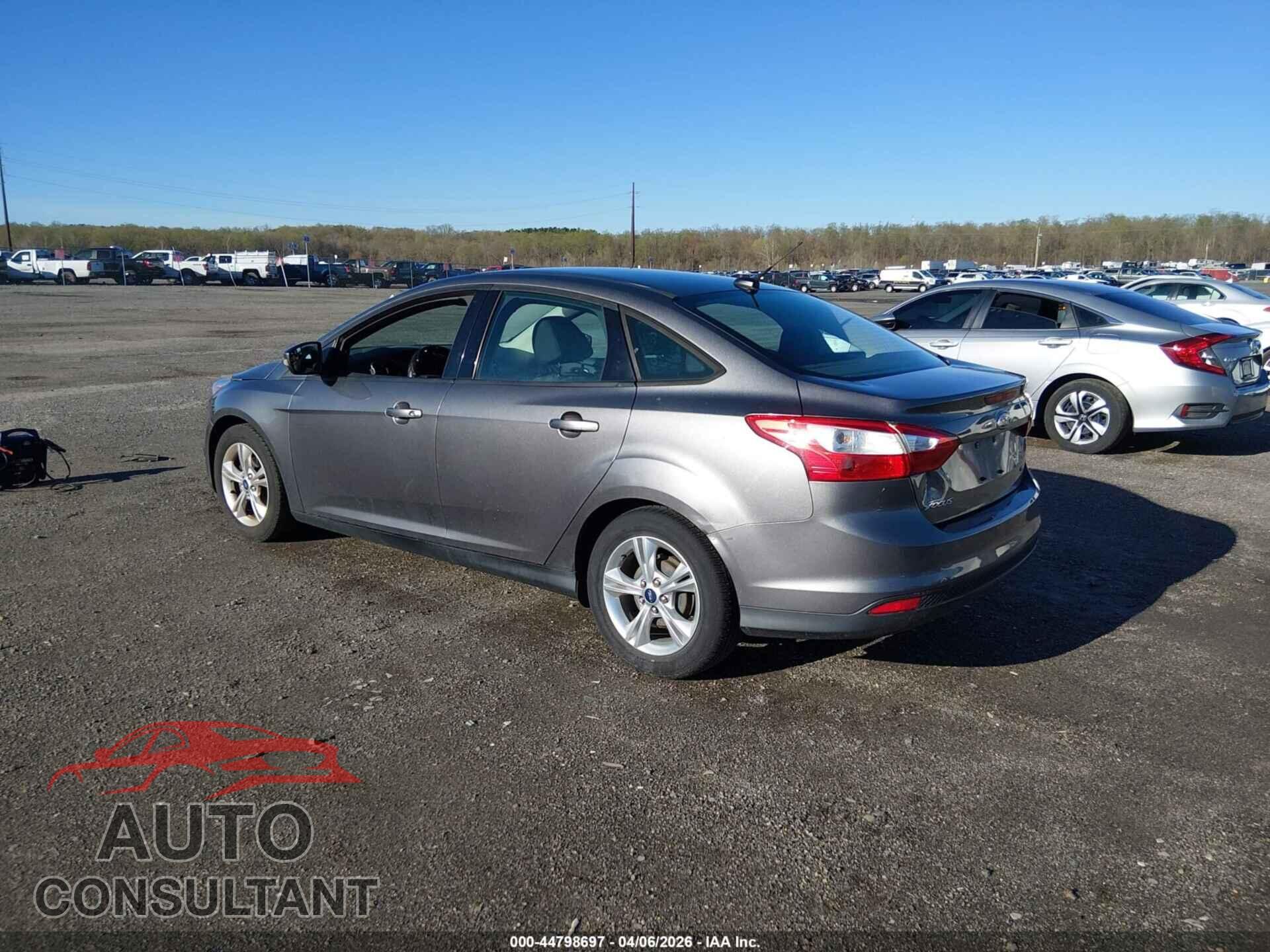 FORD FOCUS 2014 - 1FADP3F20EL244587