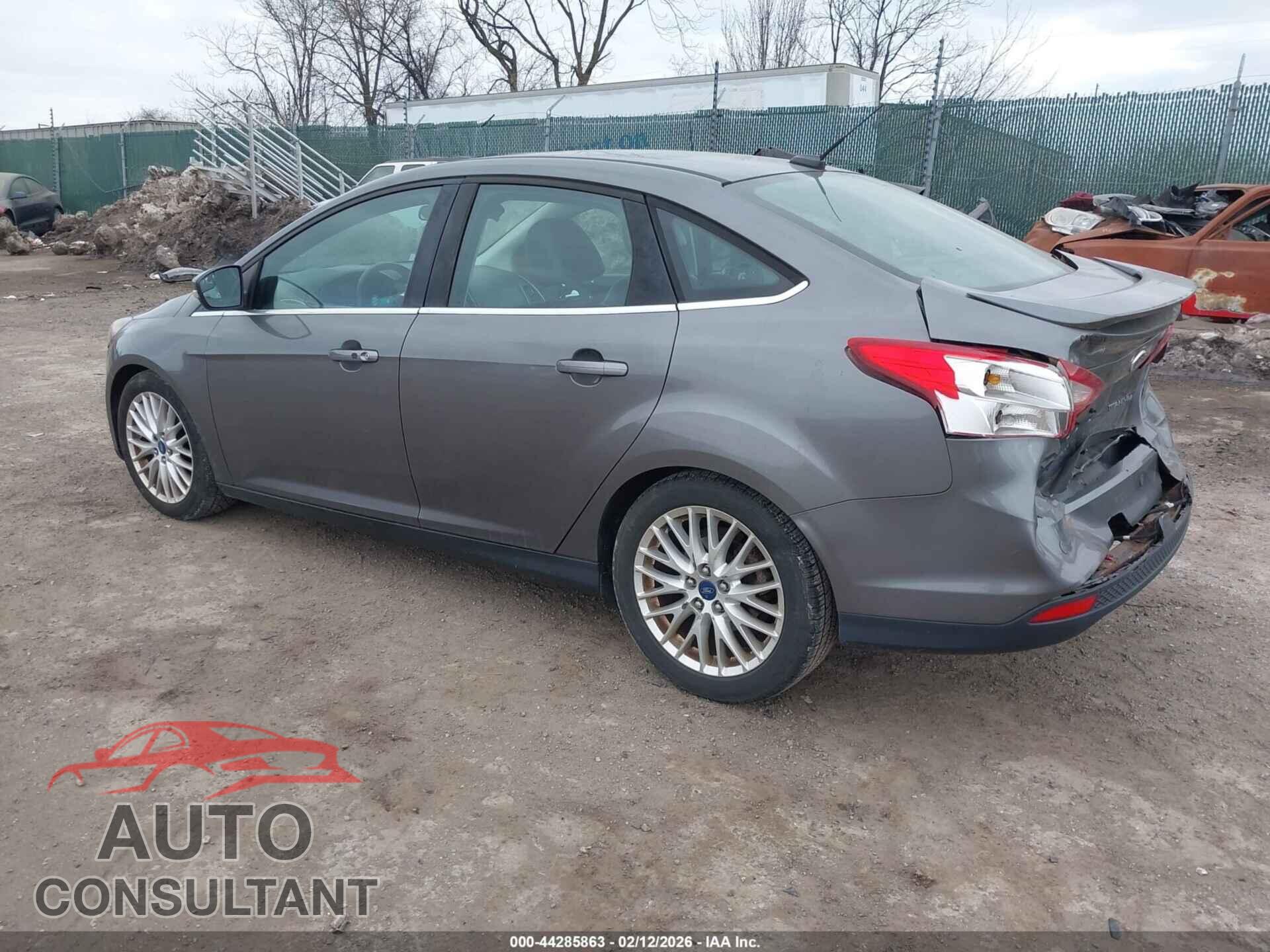 FORD FOCUS 2014 - 01FADP328EL102757
