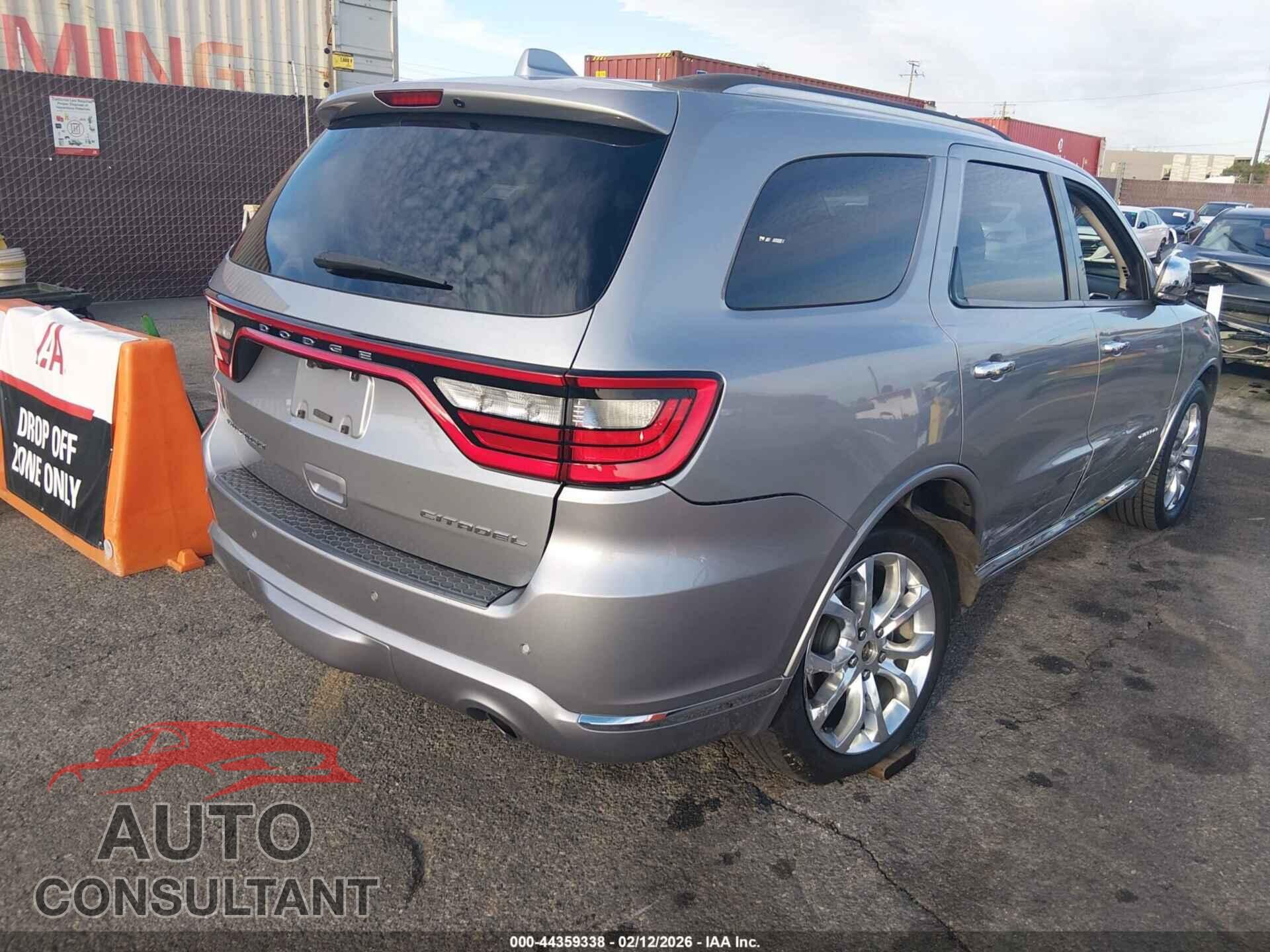 DODGE DURANGO 2018 - 1C4SDHET3JC247835