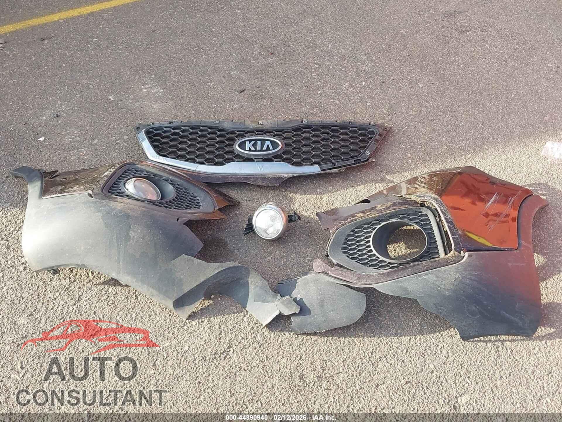 KIA SORENTO 2012 - 5XYKTCA64CG273803
