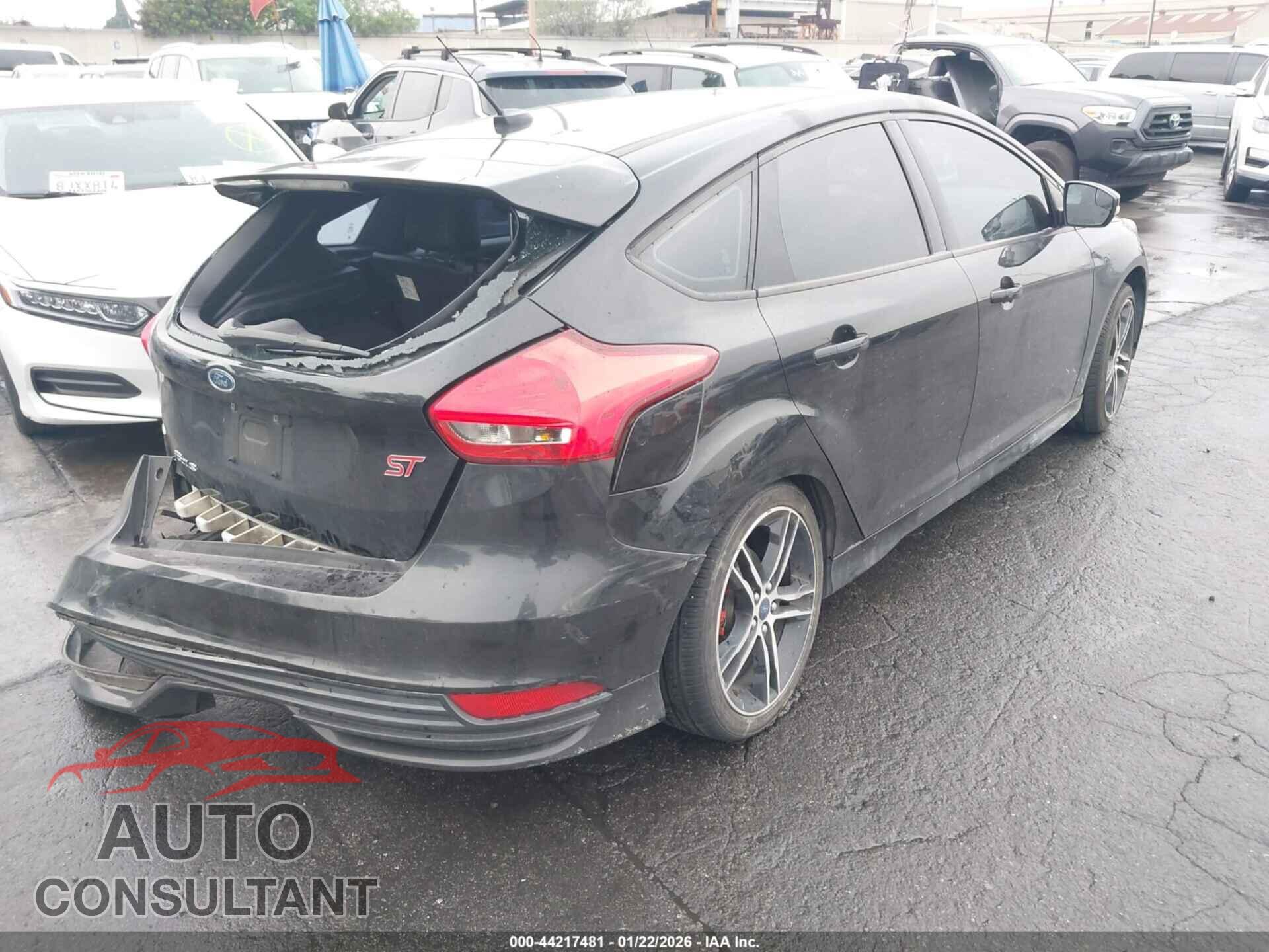 FORD FOCUS ST 2015 - 1FADP3L94FL348745