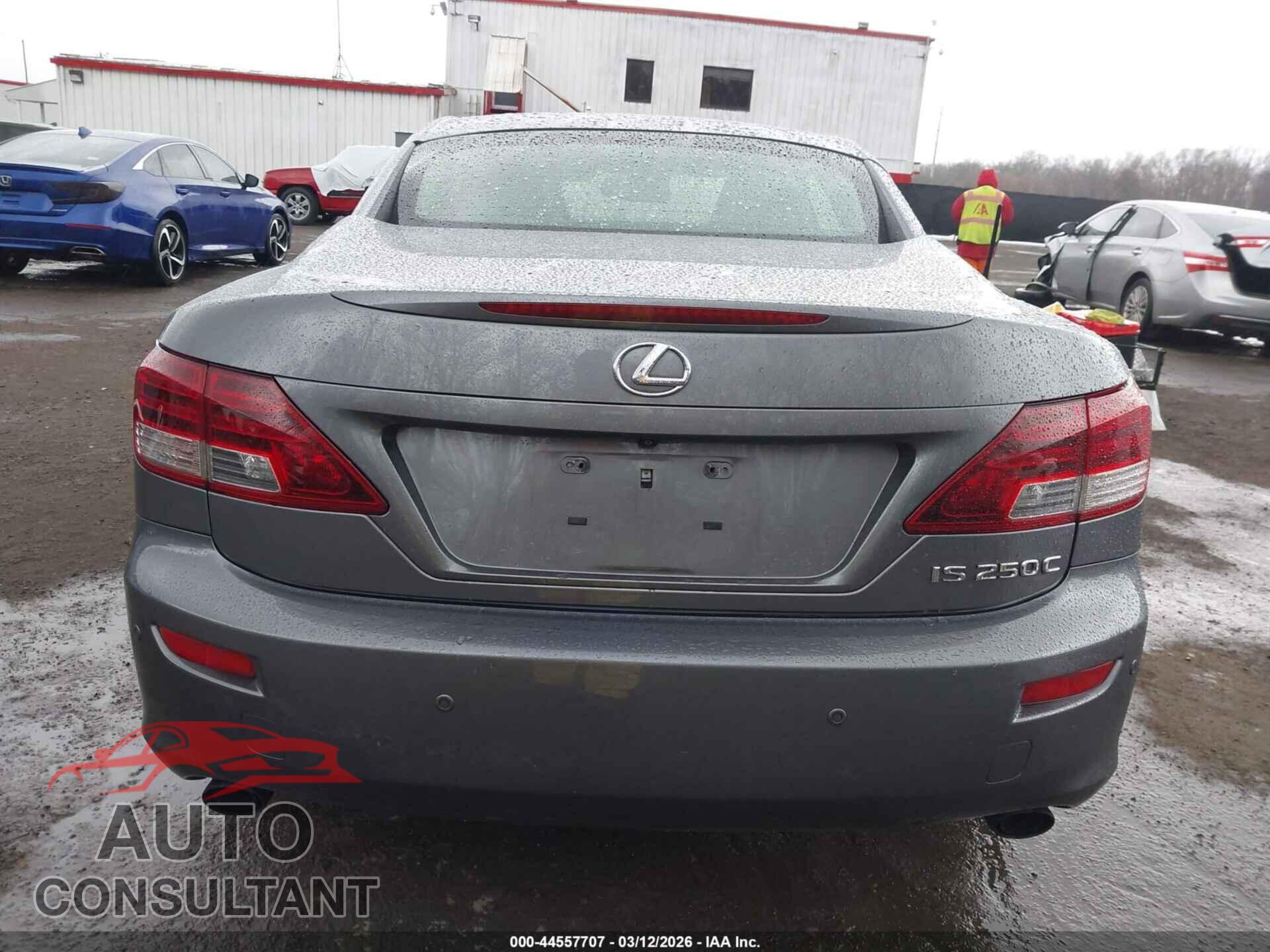 LEXUS IS 250C 2012 - JTHFF2C24C2521487