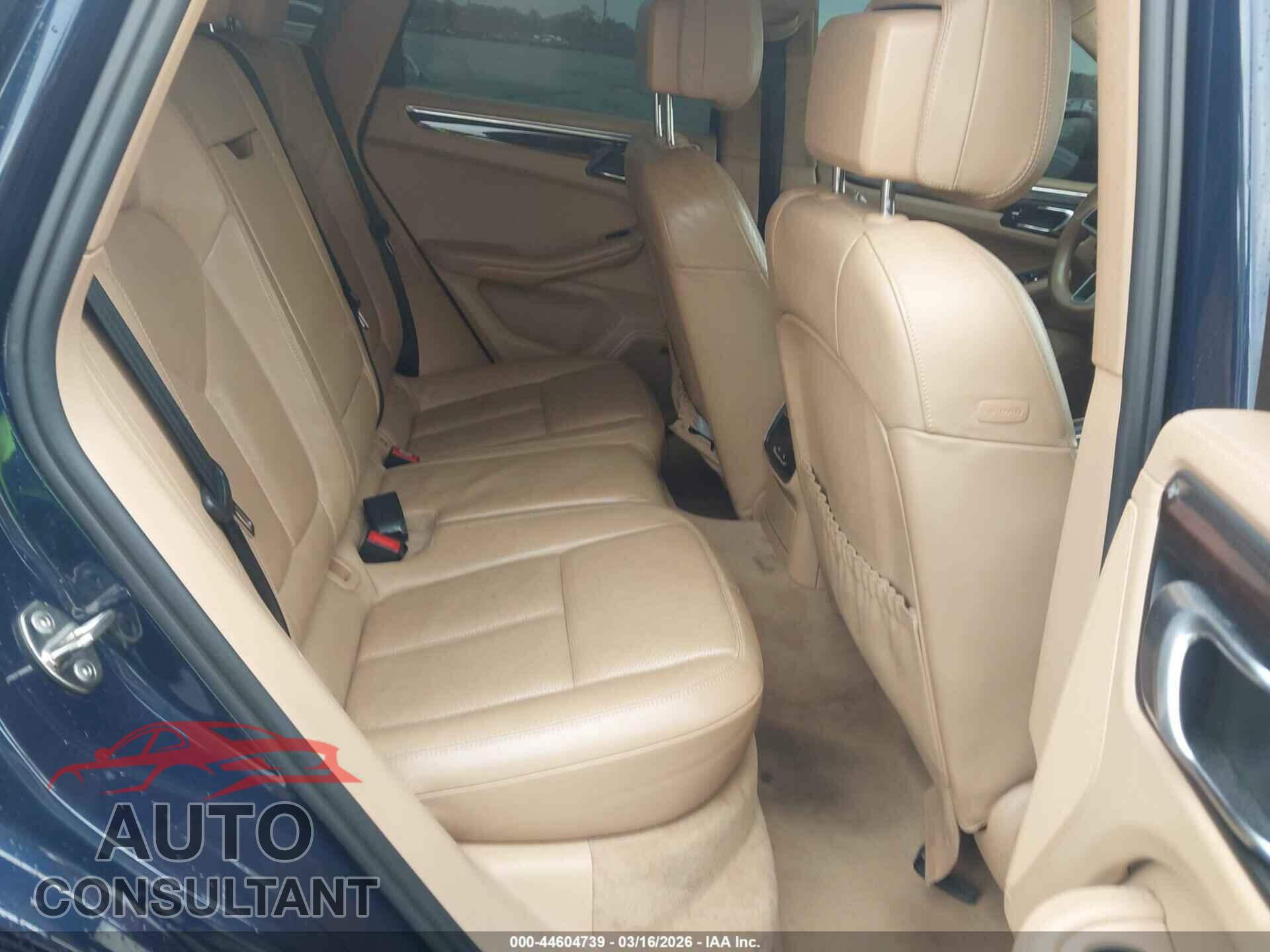 PORSCHE MACAN 2015 - WP1AB2A58FLB61657