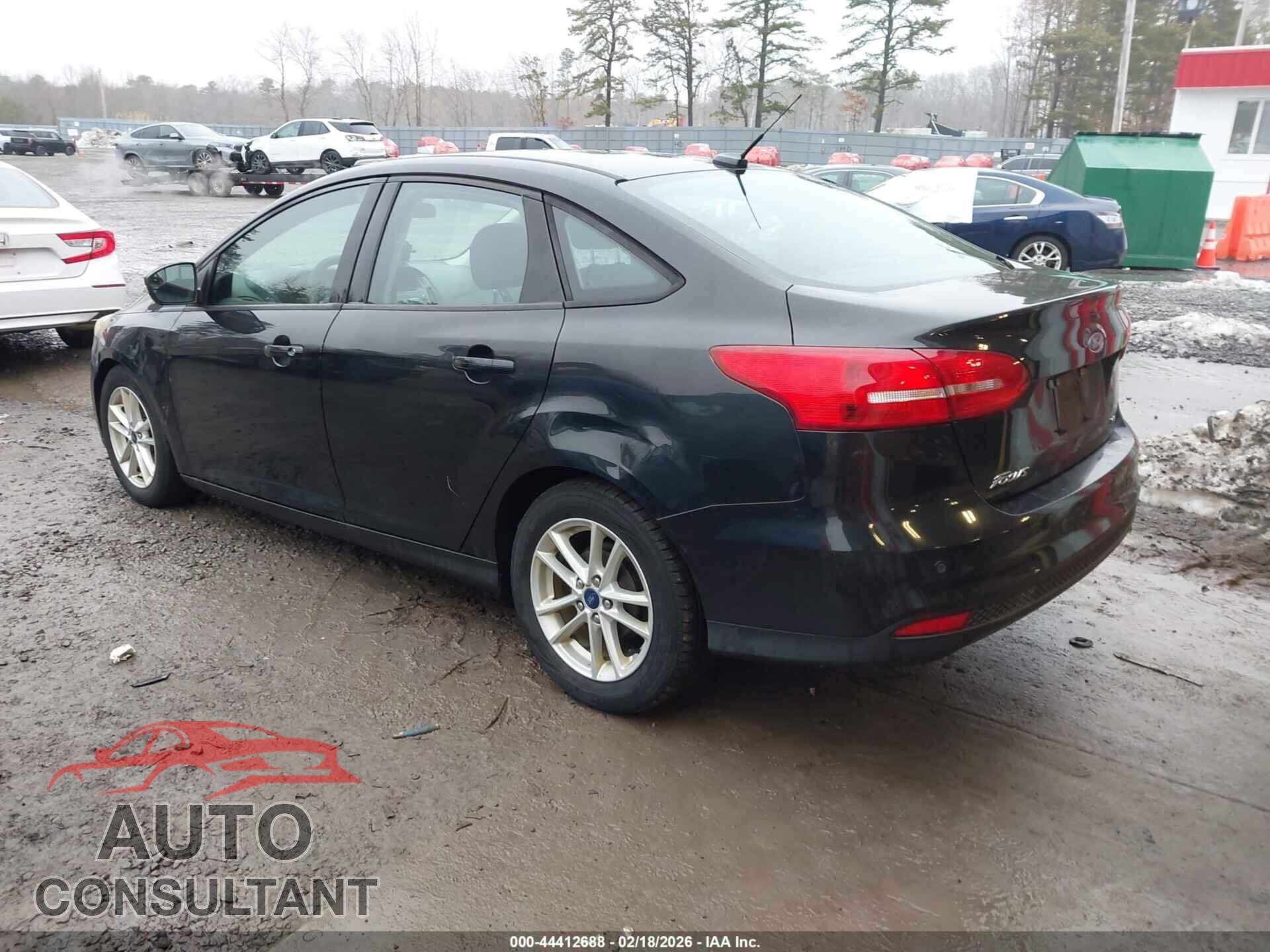 FORD FOCUS 2015 - 1FADP3F23FL258775