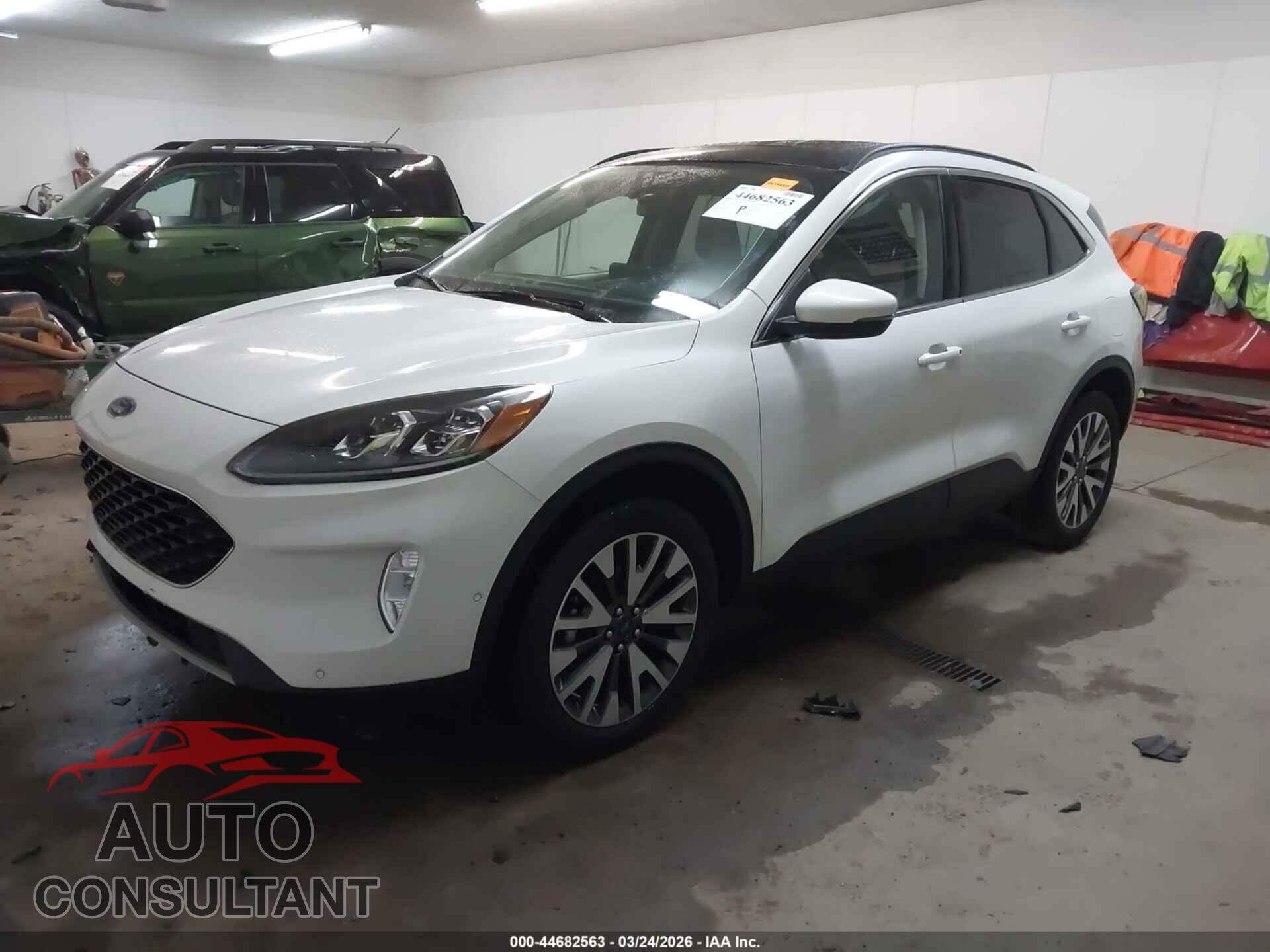 FORD ESCAPE 2020 - 1FMCU9J92LUA07947