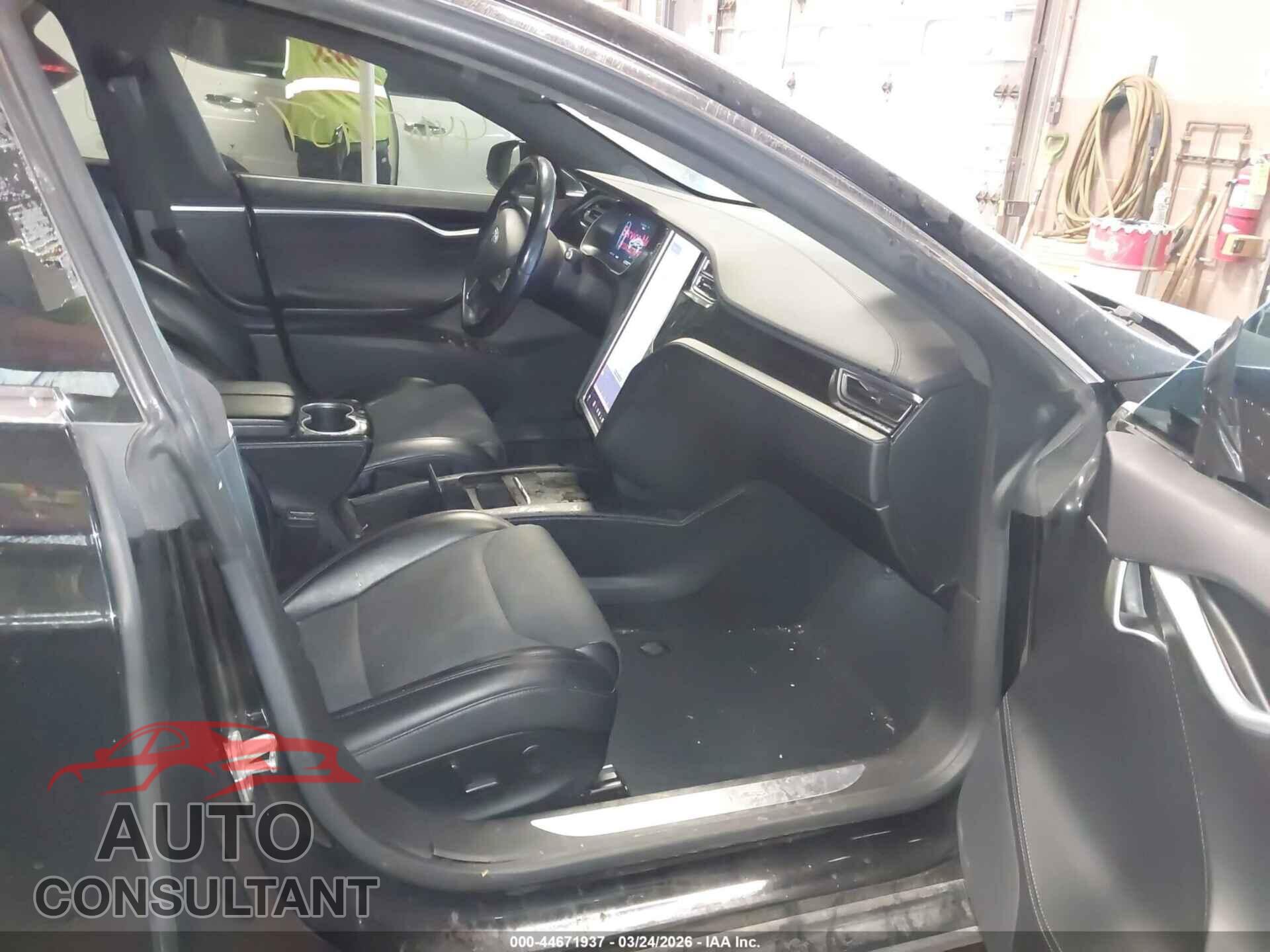 TESLA MODEL S 2017 - 5YJSA1E27HF187322