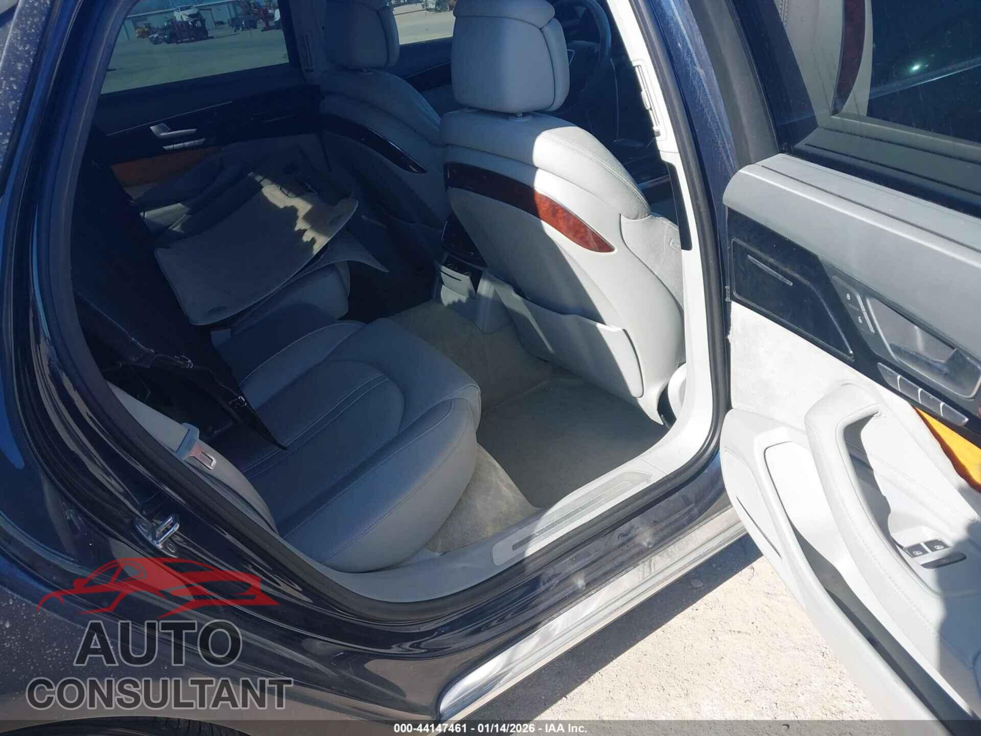 AUDI A8 L 2012 - WAURVAFD3CN002788
