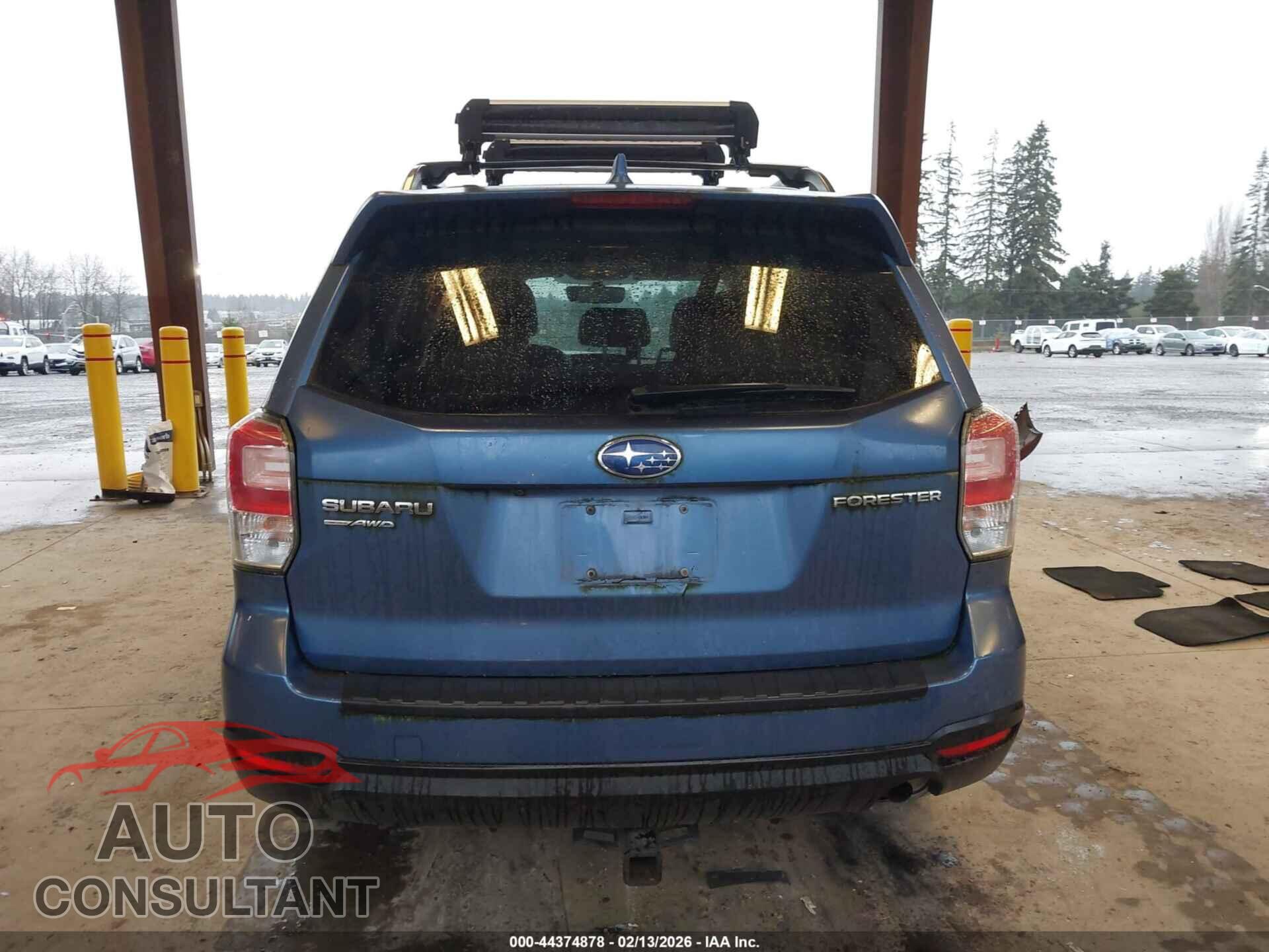SUBARU FORESTER 2018 - JF2SJAEC7JH561380