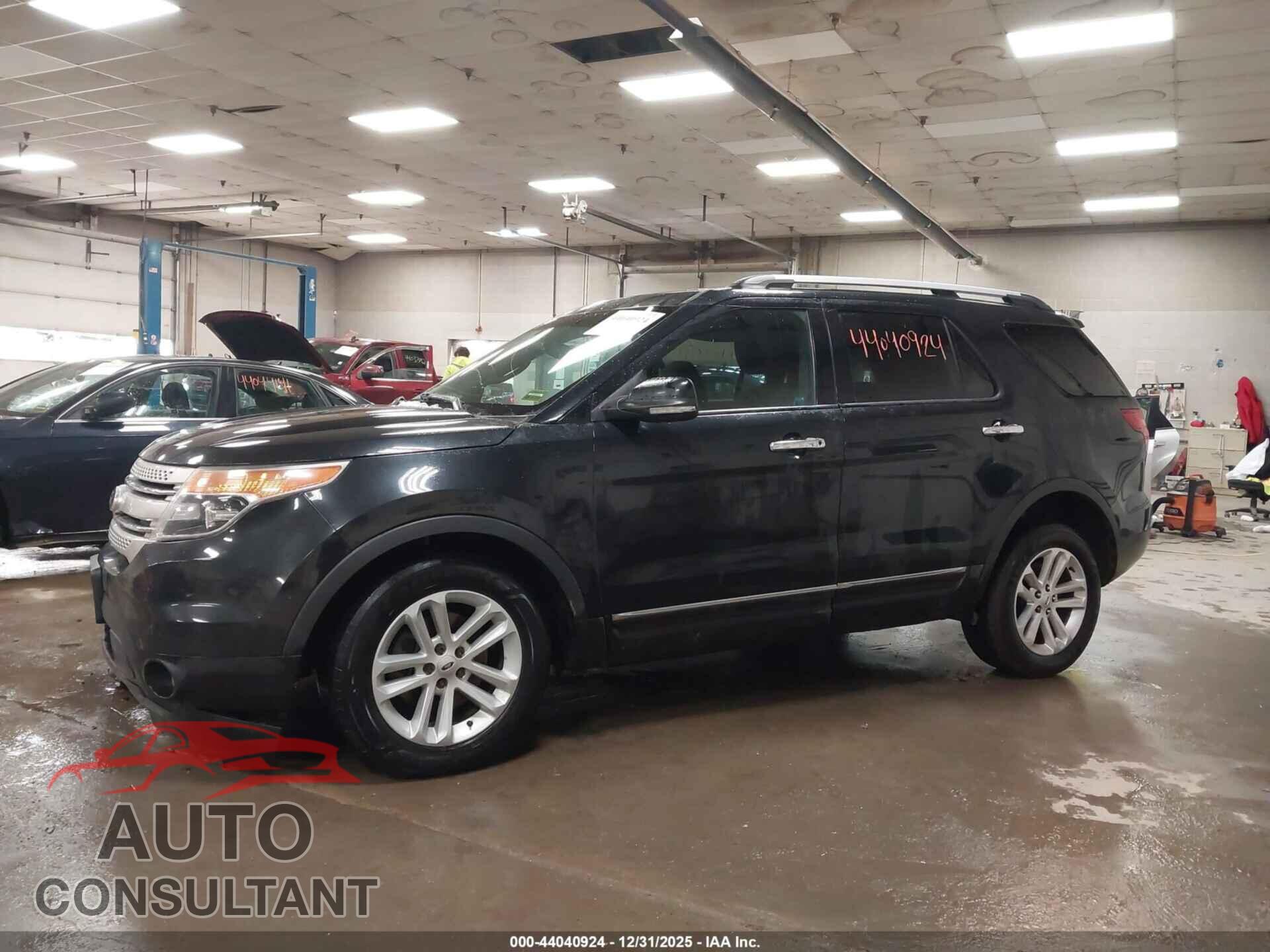 FORD EXPLORER 2011 - 1FMHK8D88BGA19476