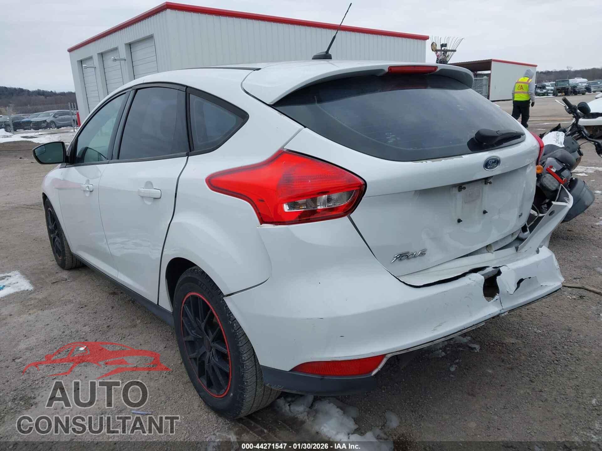 FORD FOCUS 2017 - 1FADP3K29HL346108