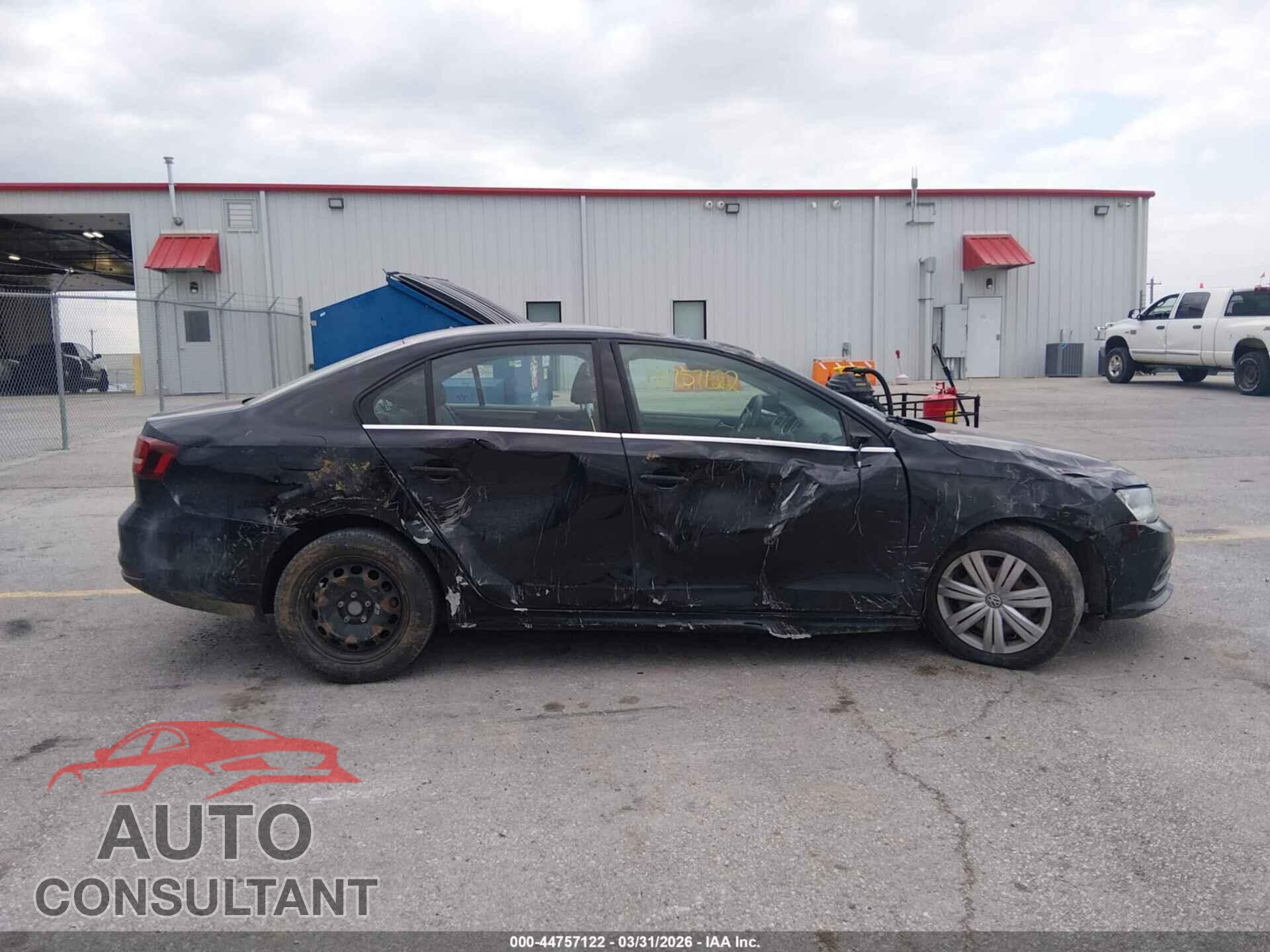 VOLKSWAGEN JETTA 2017 - 3VW2B7AJ8HM393612
