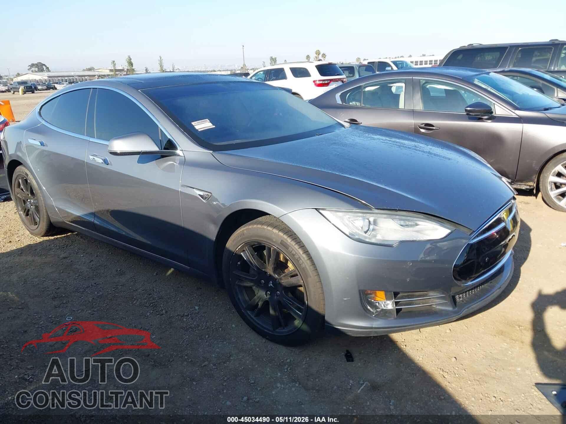 TESLA MODEL S 2013 - 5YJSA1CN0DFP20439