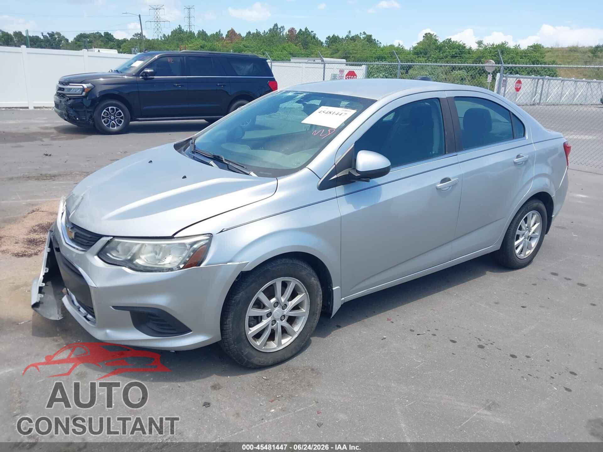 CHEVROLET SONIC 2017 - 1G1JD5SH6H4141676