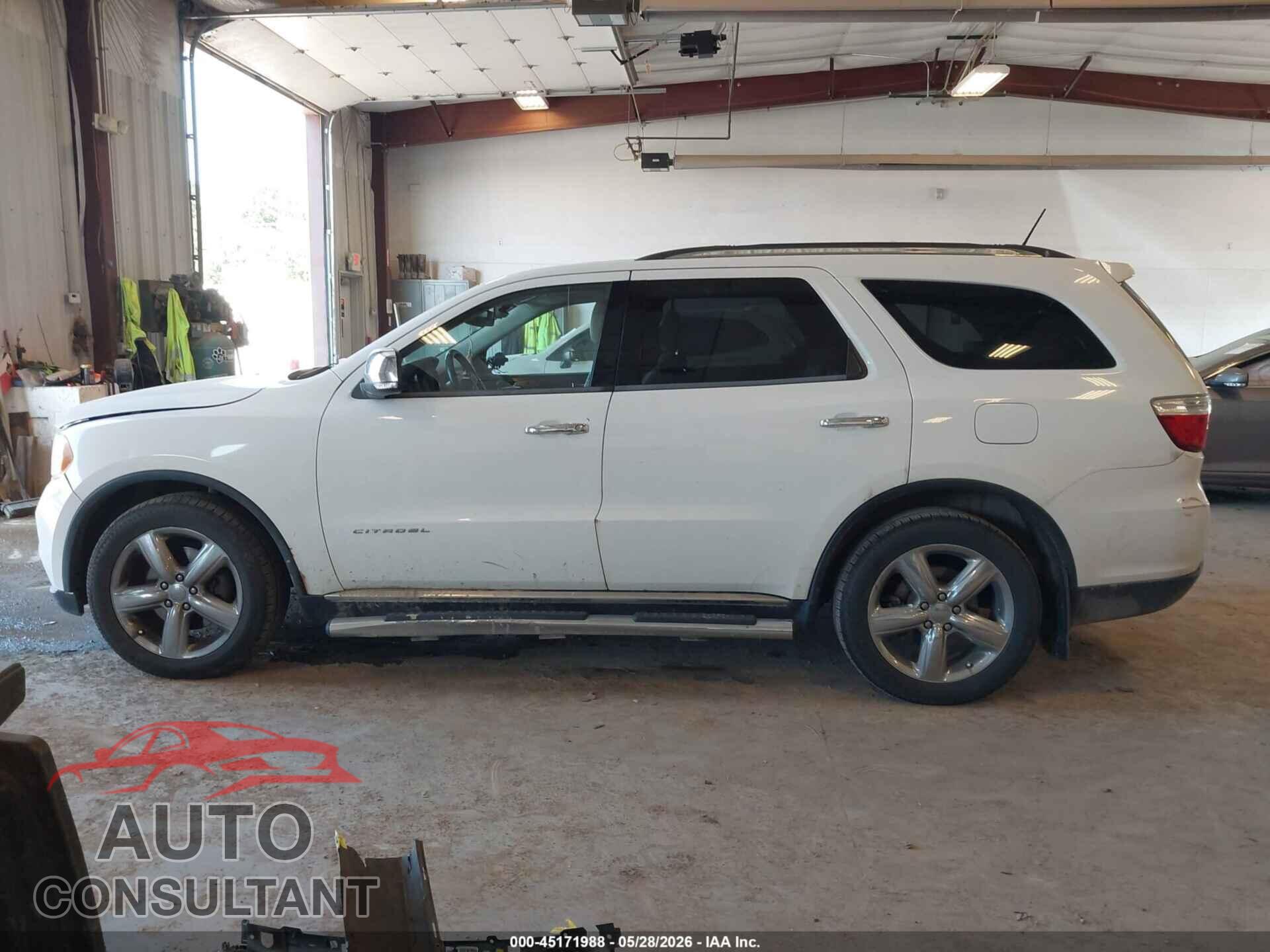 DODGE DURANGO 2013 - 1C4SDJET9DC565809
