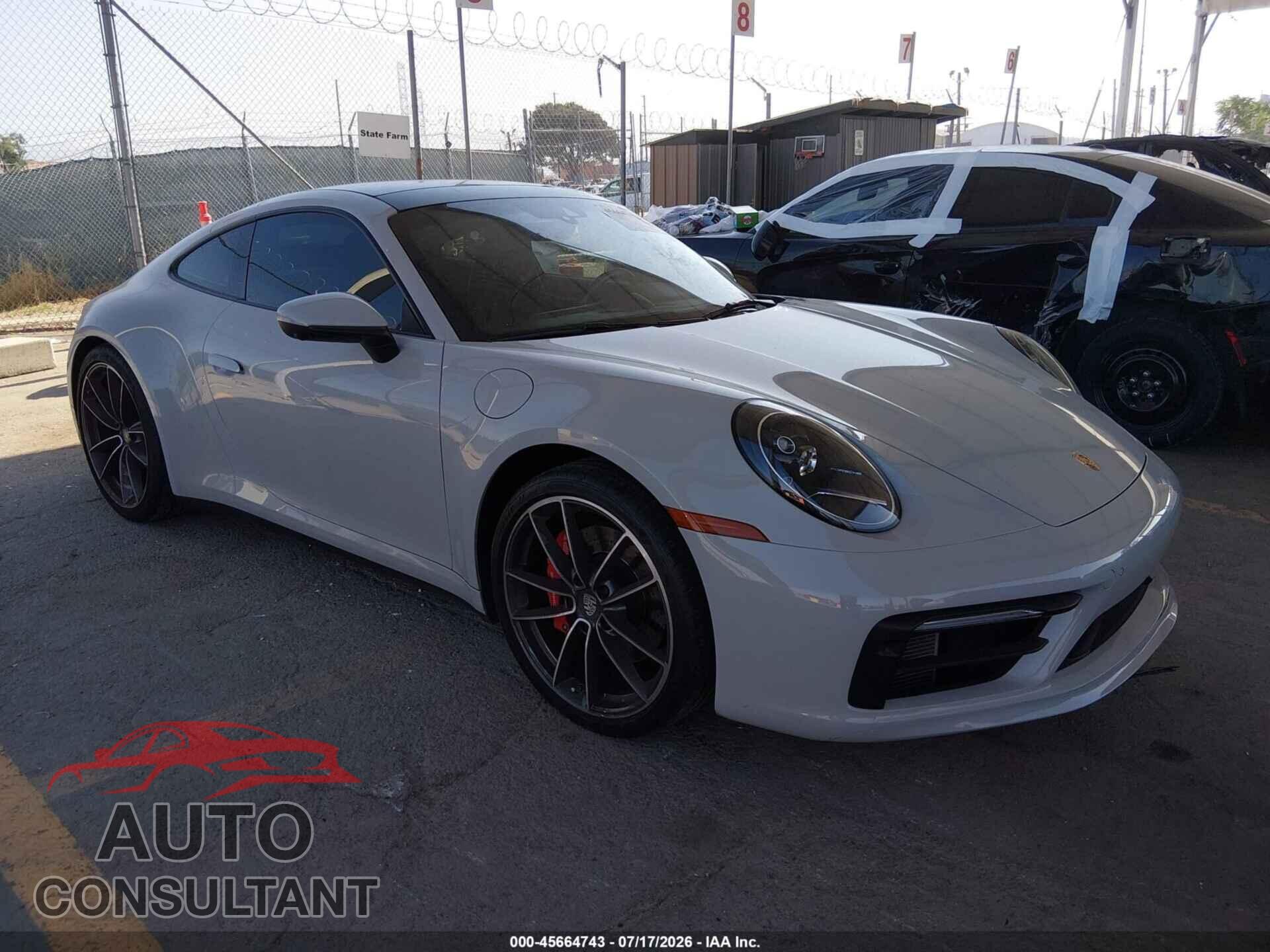 PORSCHE 911 2024 - WP0AB2A95RS218007