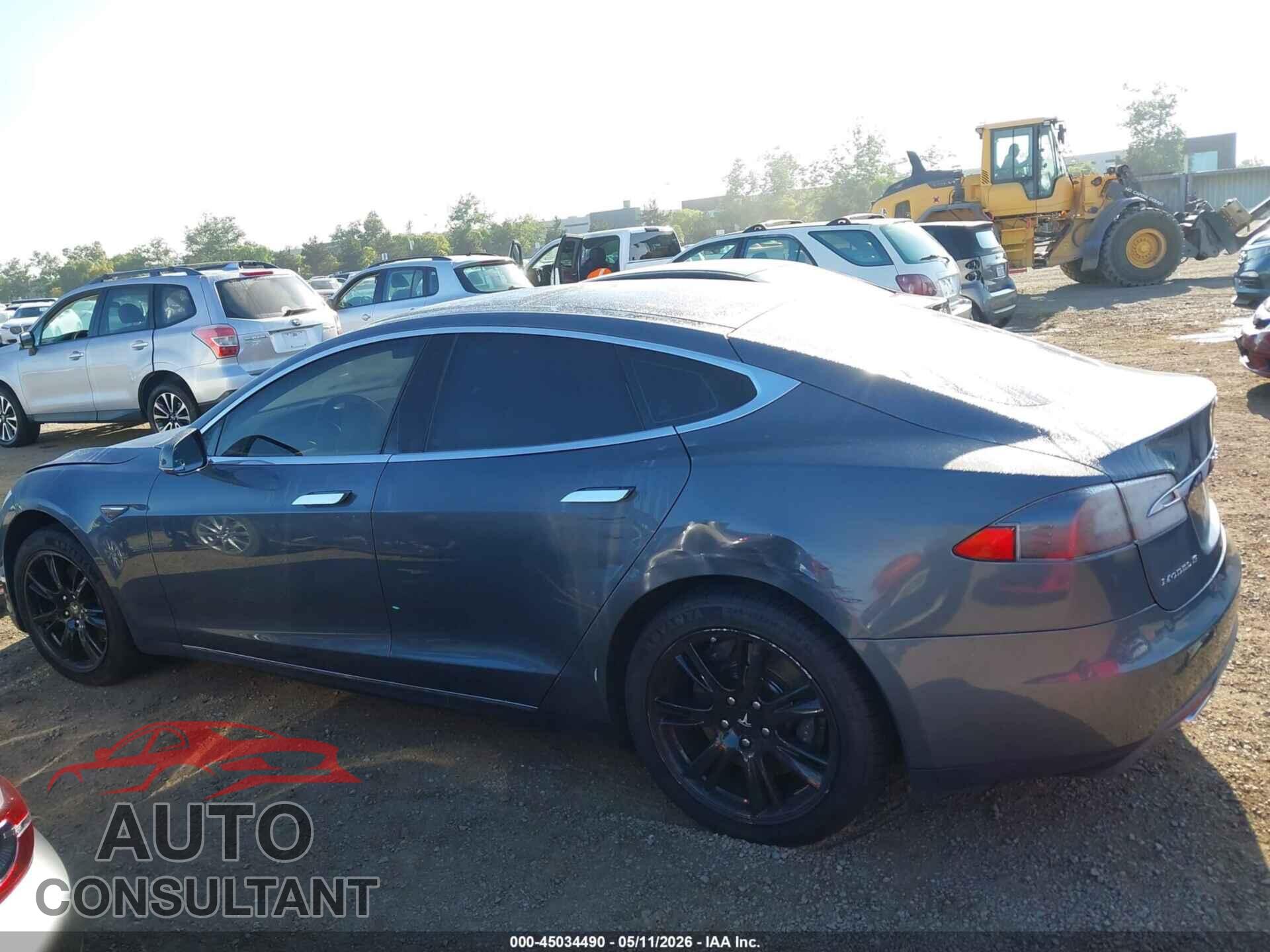 TESLA MODEL S 2013 - 5YJSA1CN0DFP20439