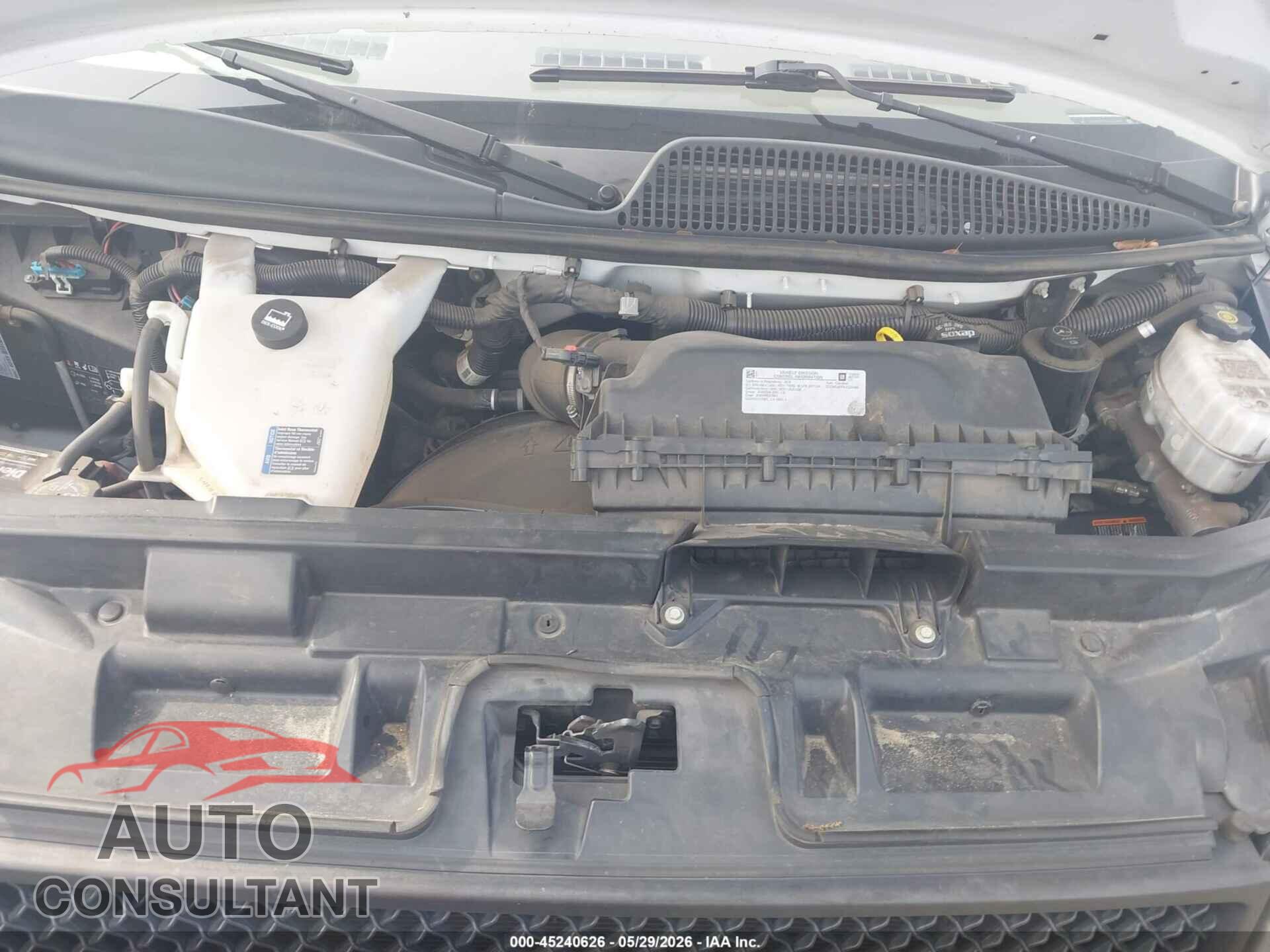 CHEVROLET EXPRESS 2500 2018 - 1GCWGAFPXJ1332460