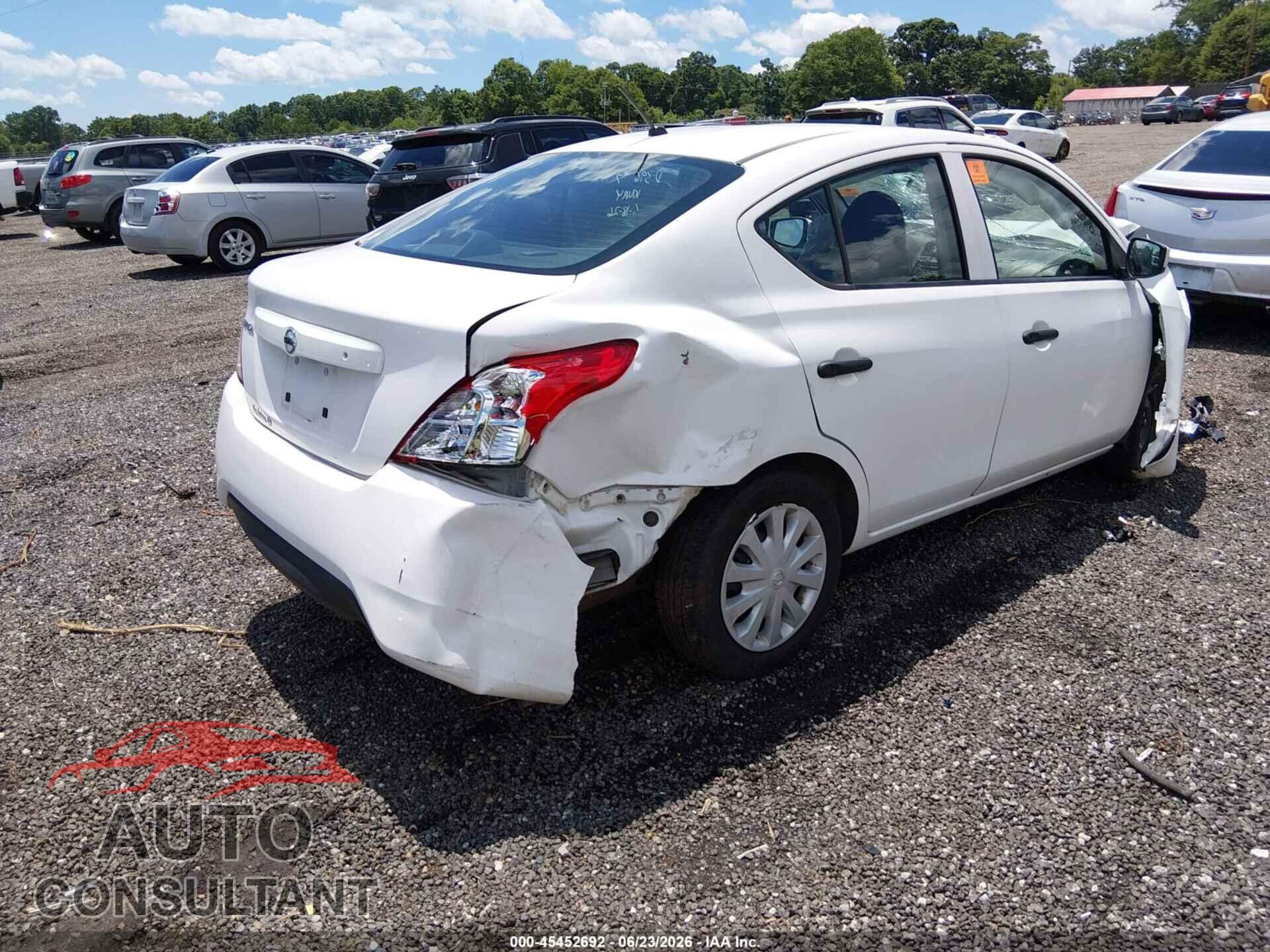 NISSAN VERSA 2017 - 3N1CN7AP3HL821436