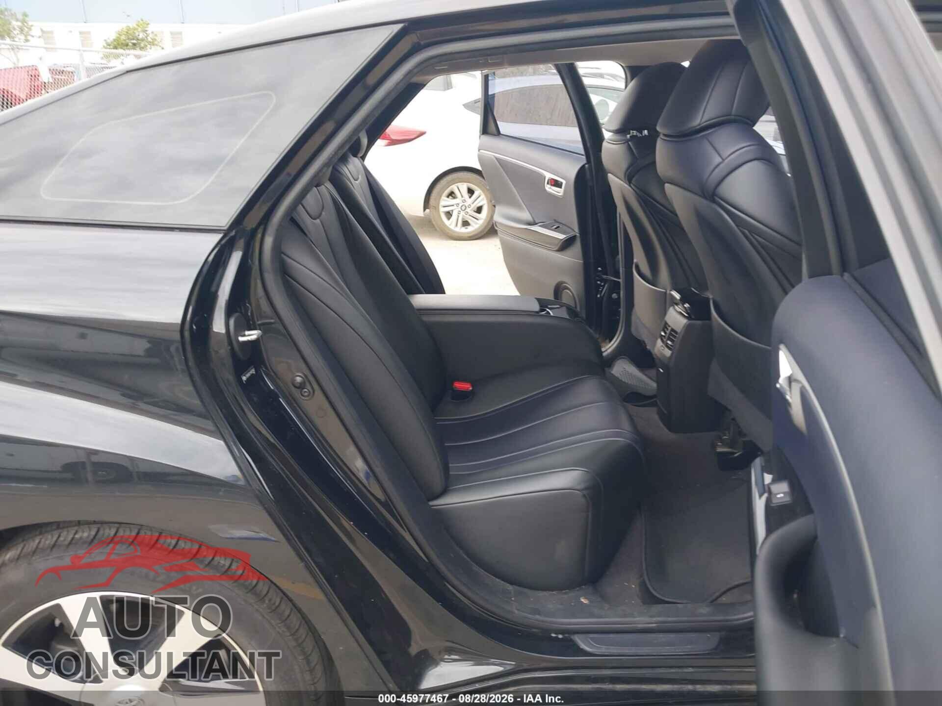 TOYOTA MIRAI 2017 - JTDBVRBD1HA001663