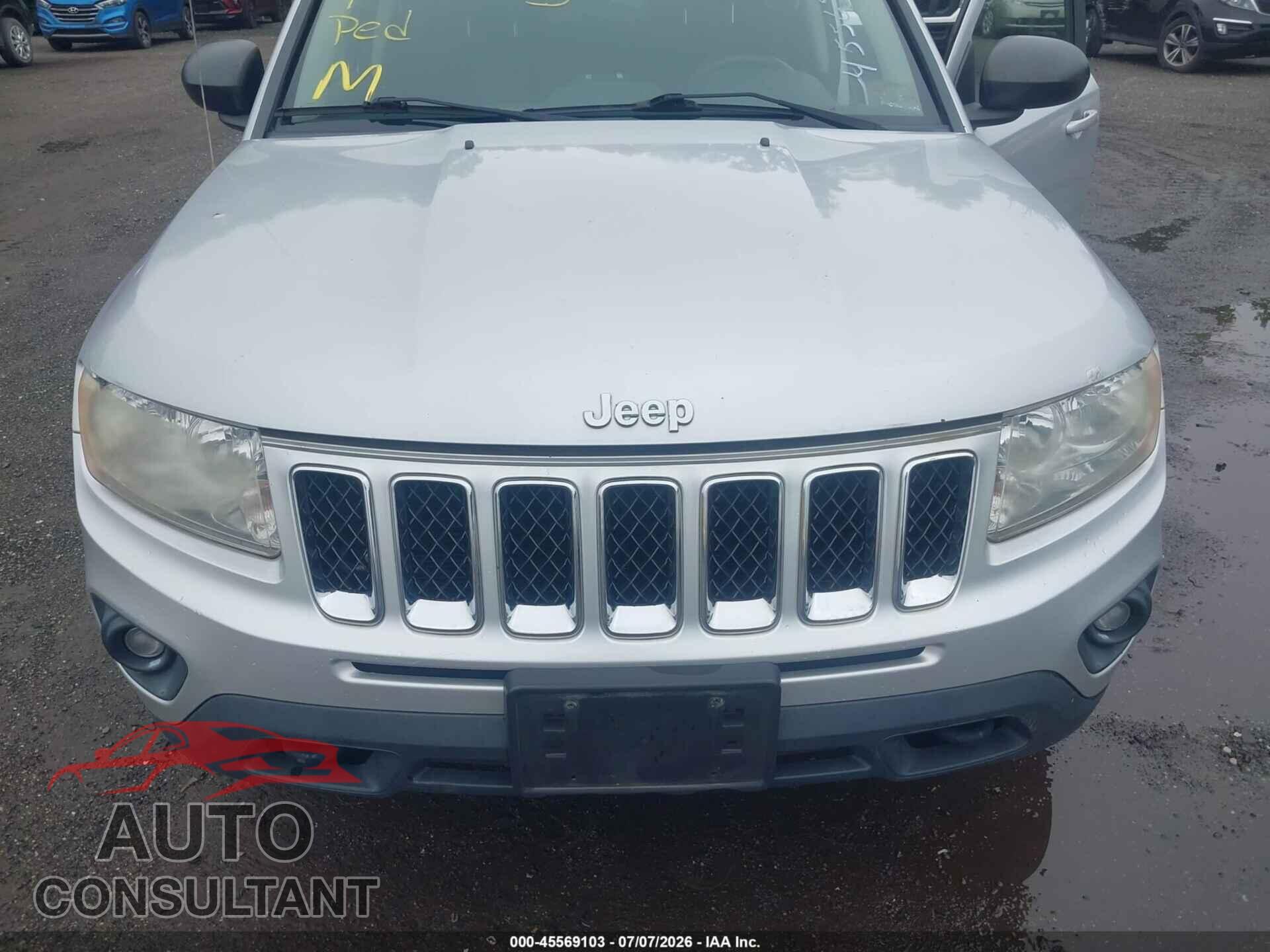 JEEP COMPASS 2011 - 1J4NF1FB3BD154372