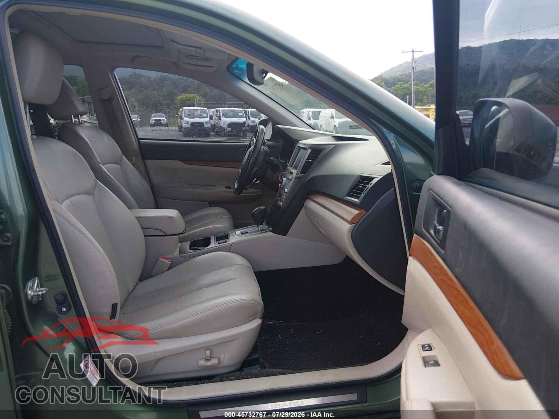 SUBARU OUTBACK 2013 - 4S4BRBLC2D3213810