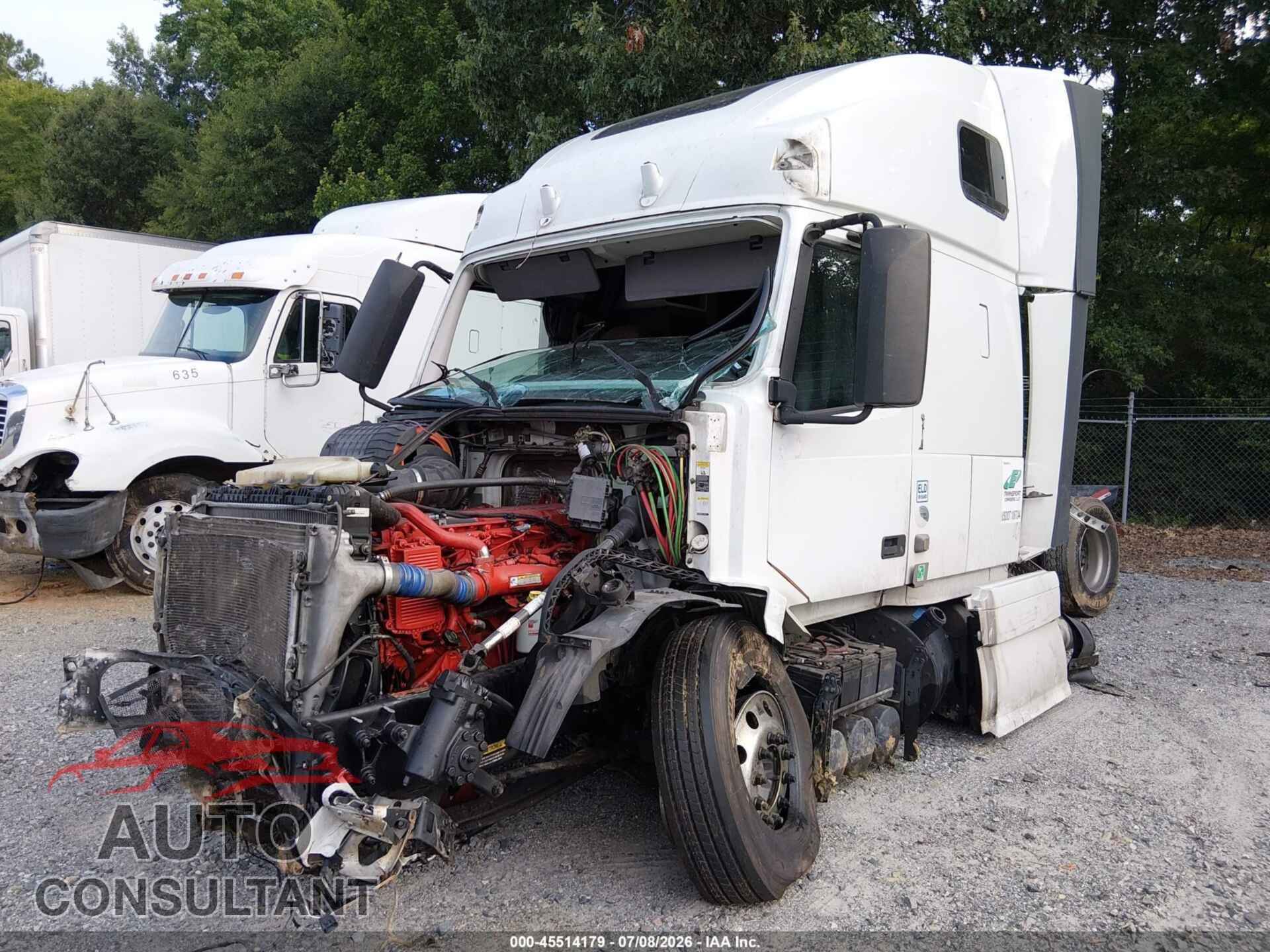 VOLVO VN 2013 - 4V4NC9TH4DN566615